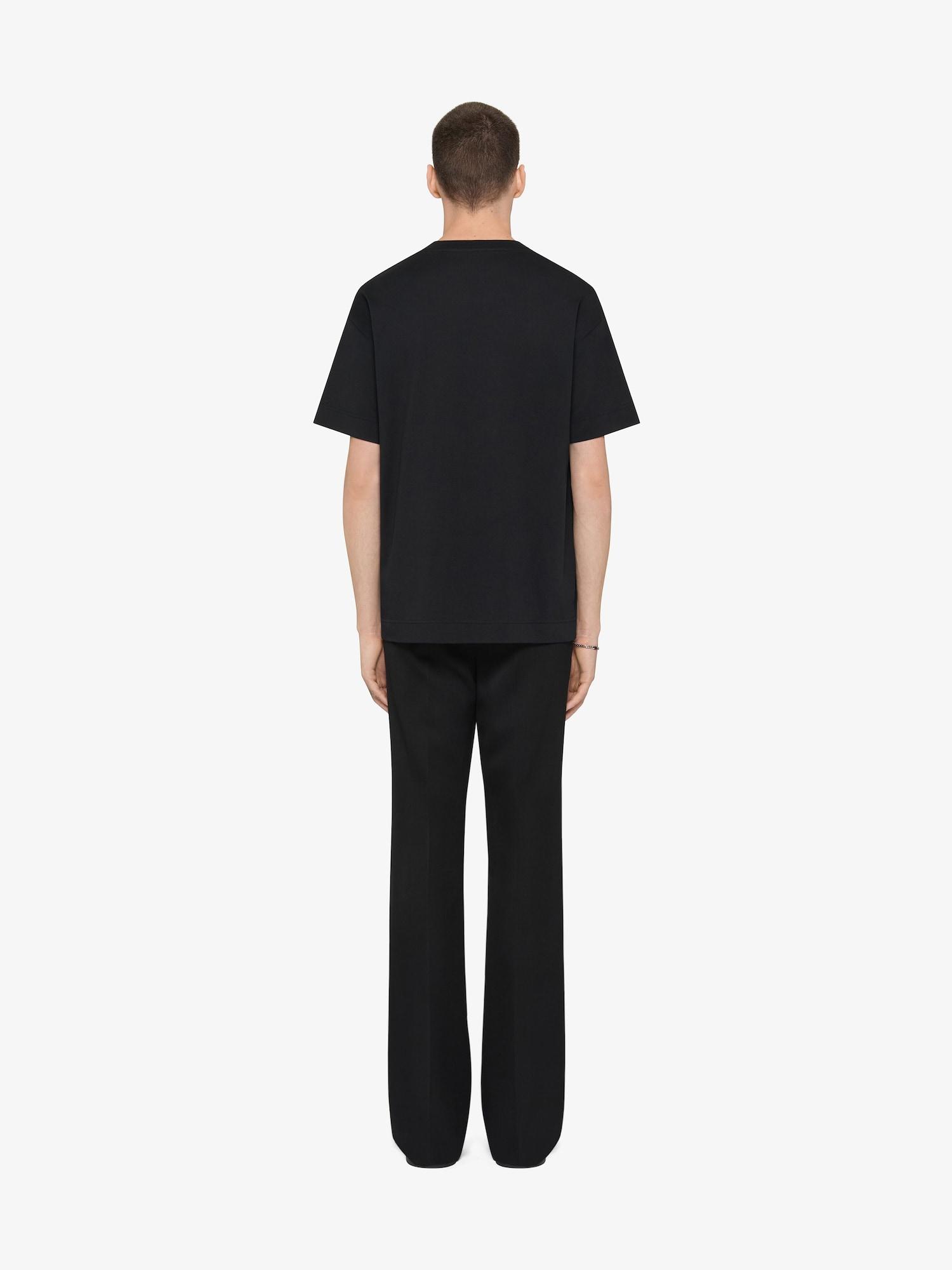 T-shirt in cotton with patches Product Image