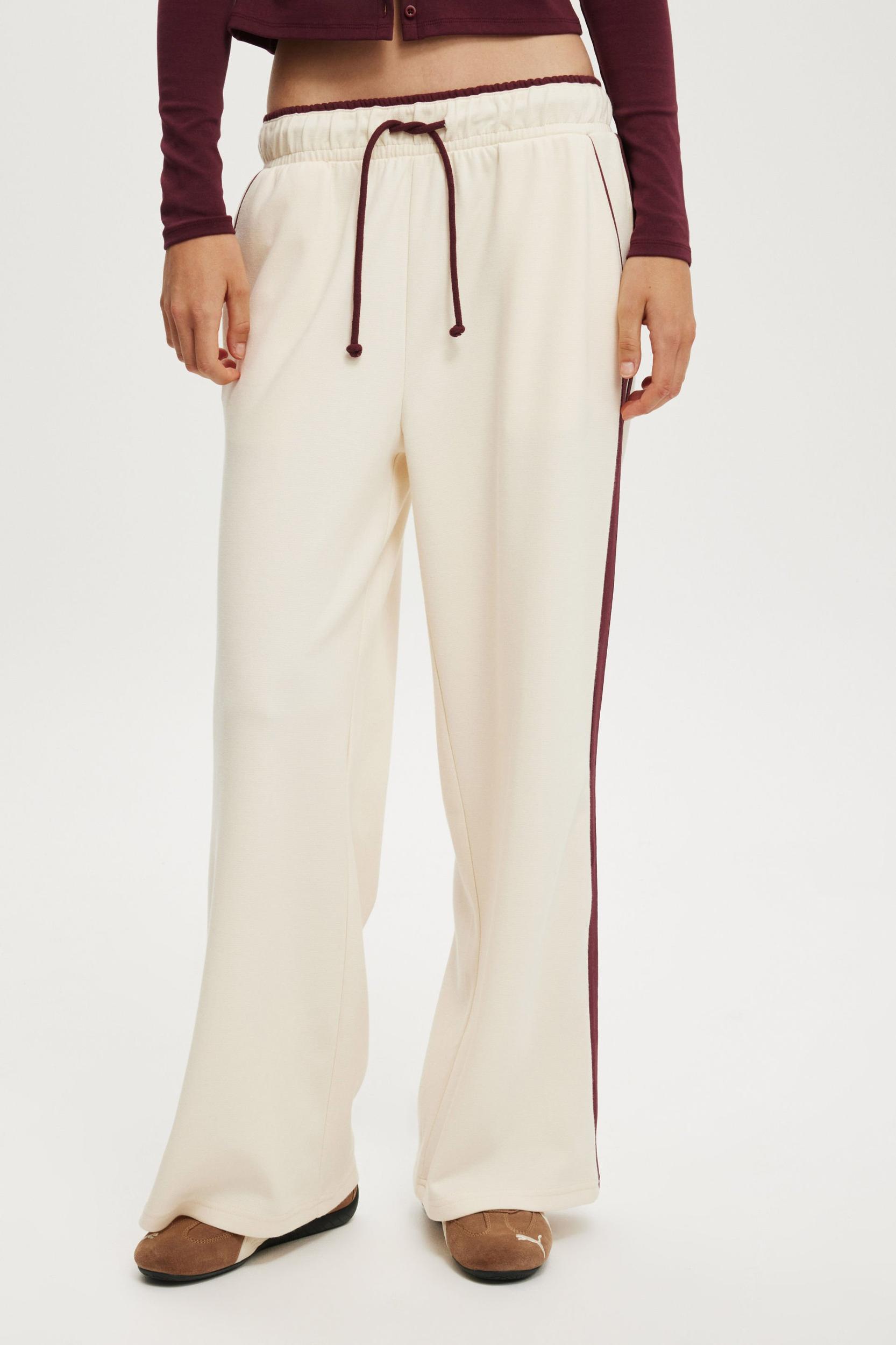 Contrast Wide Leg Sweatpant Product Image