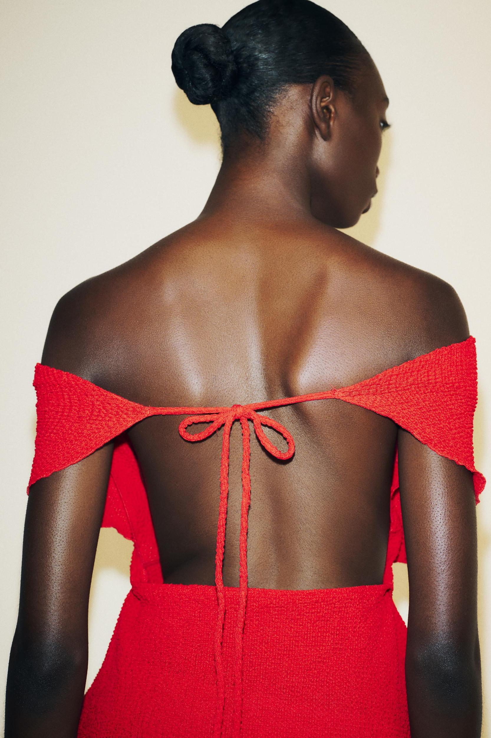 MULTI-POSITION LAYERED TEXTURED TOP Product Image