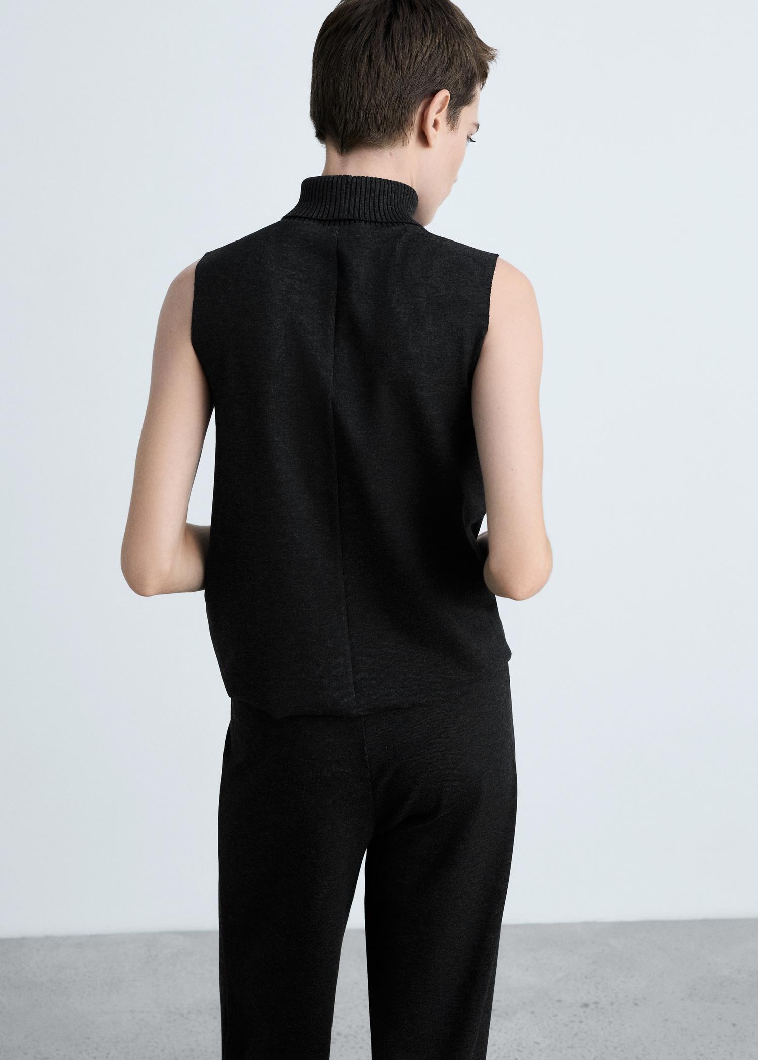 Turtleneck knitted top - Women | MANGO USA Product Image