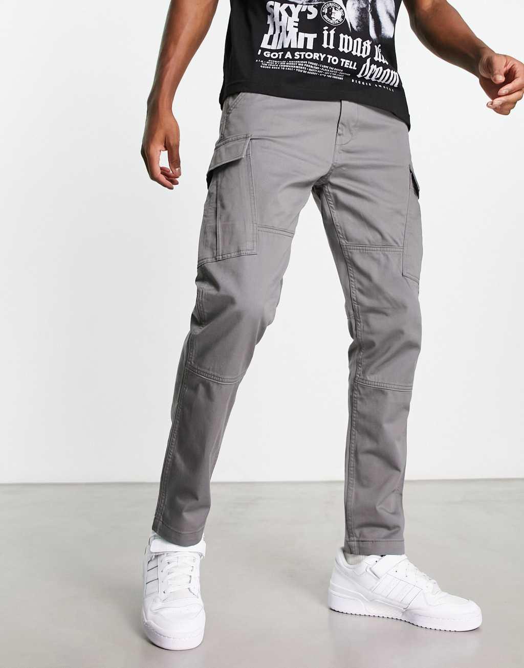 Levi's lo ball cargo pants in gray with pockets Product Image