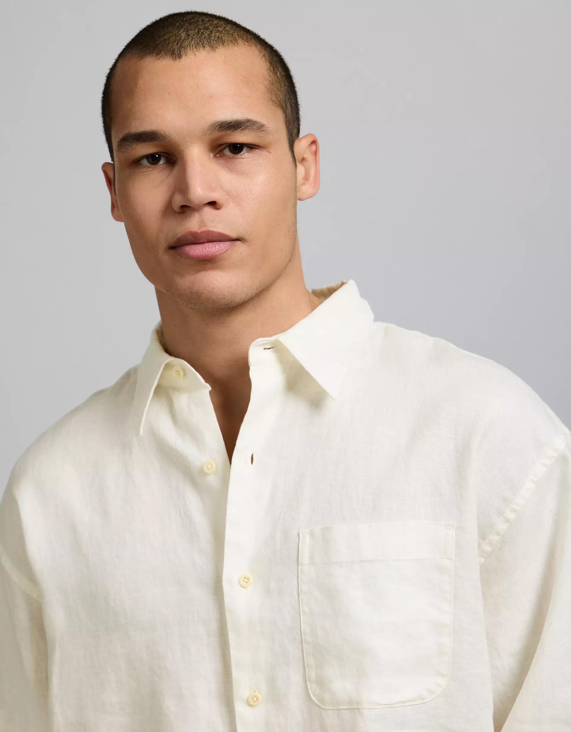 AE77 Premium Relaxed Linen Button-Up Shirt Product Image