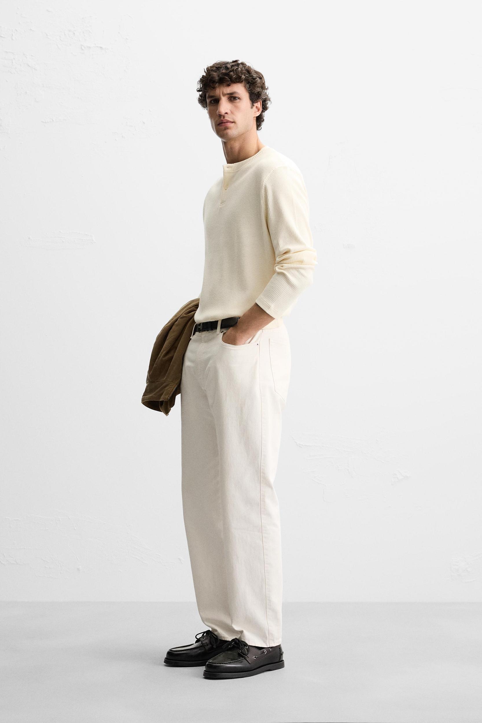 RIBBED TEXTURED T-SHIRT Product Image