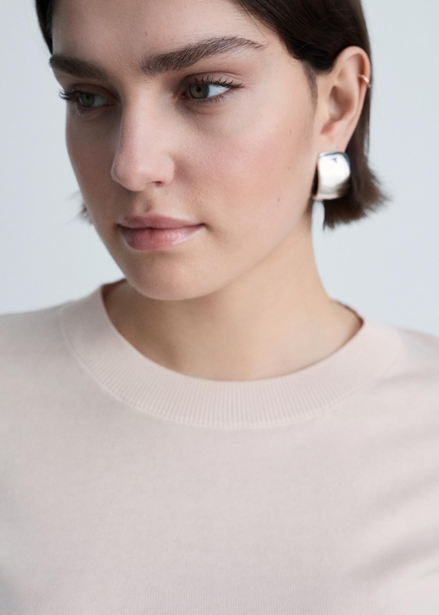 Silk-blend knitted sweater - Women | MANGO USA Product Image