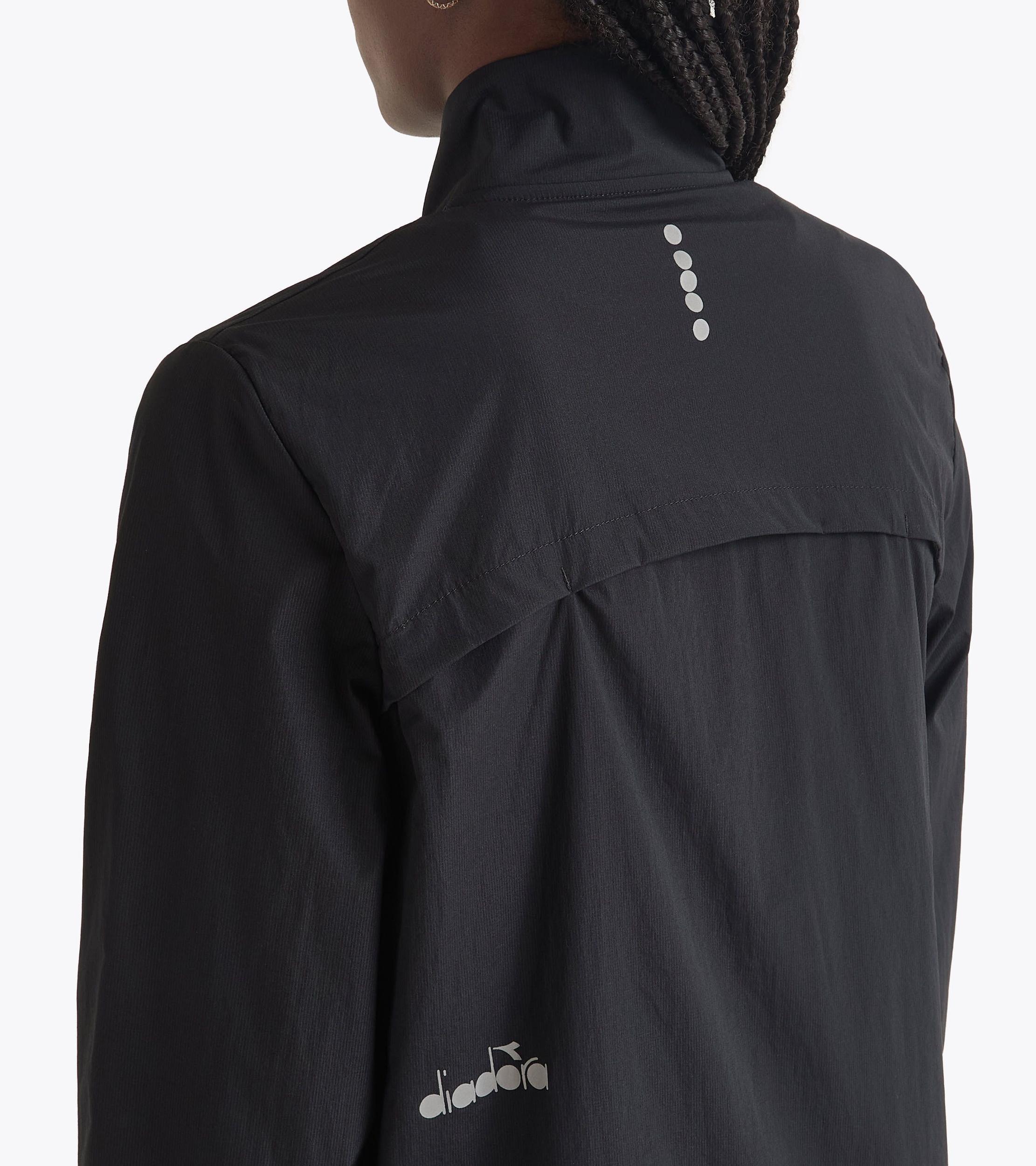 L. WINDBREAKER PACKABLE JACKET Product Image