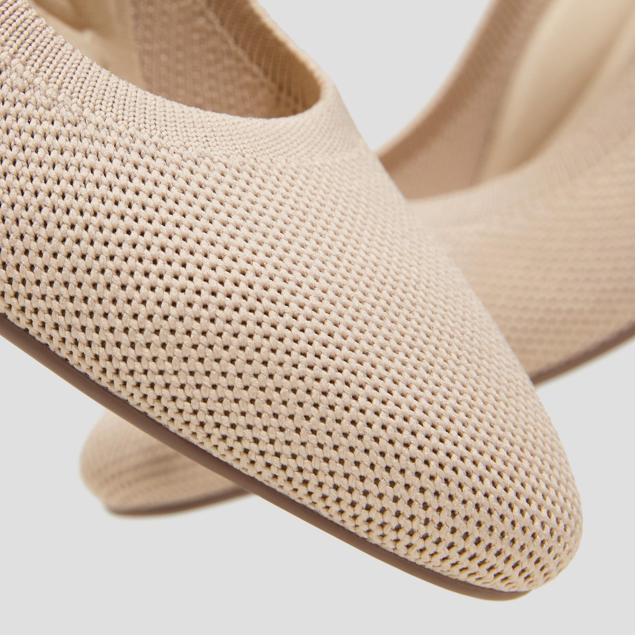 Almond-Toe Wedge (Tamia Wedge Pro) Product Image