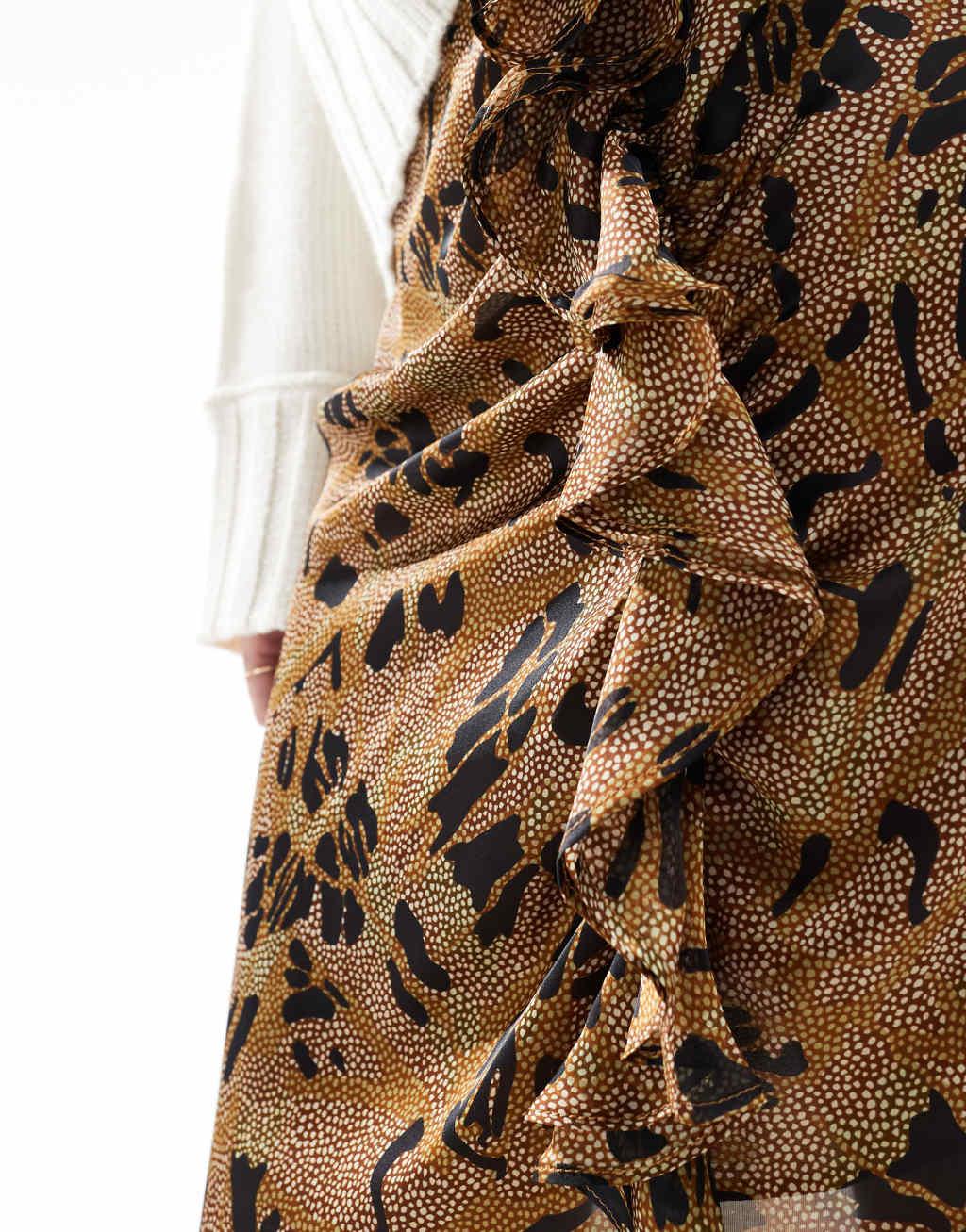 Scalpers ren print skirt in camel   Product Image