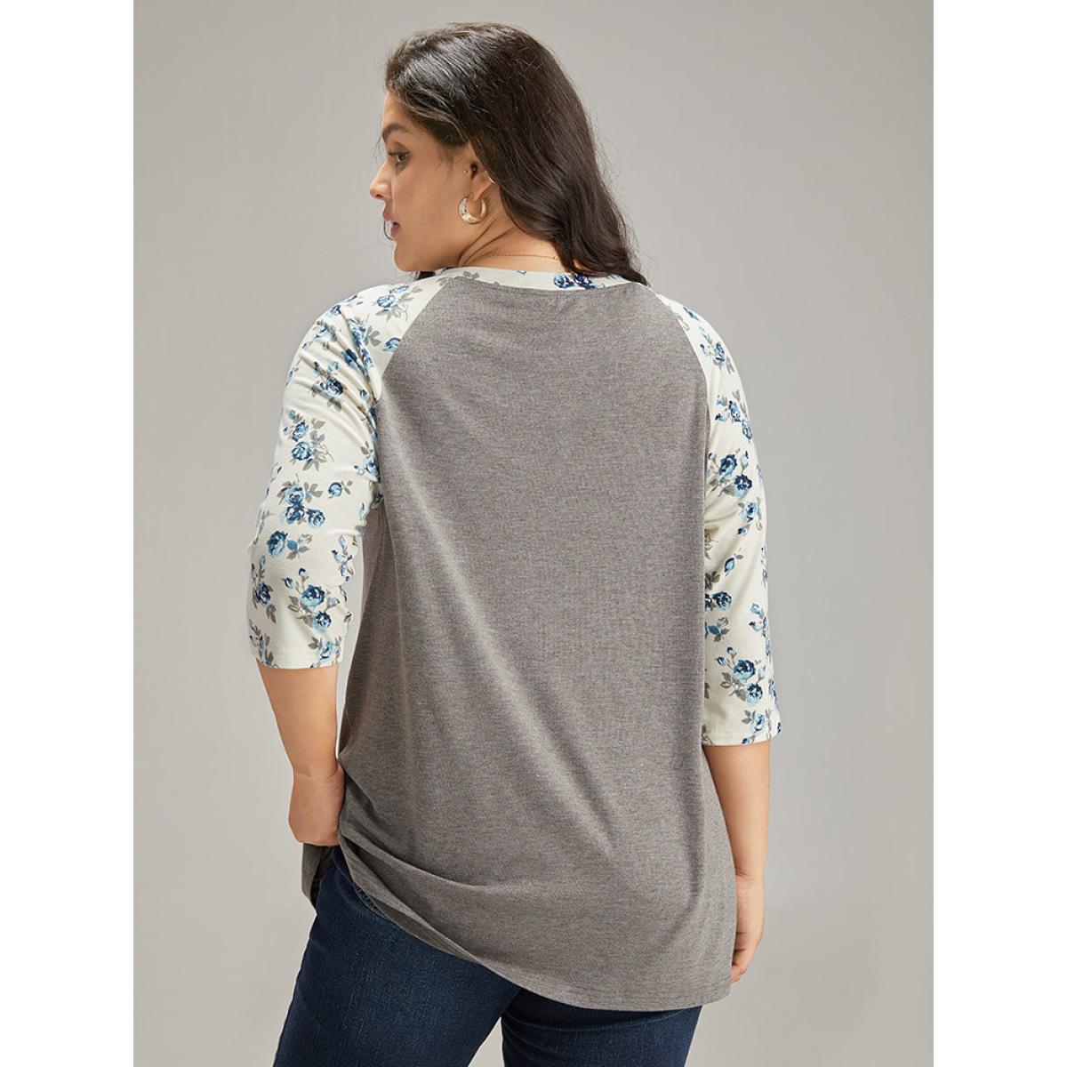 Plus Size Ditsy Floral Patchwork Contrast T-shirt Gray Women Elegant Printed Ditsy Floral Round Neck Dailywear T-shirts BloomChic 10/M Product Image