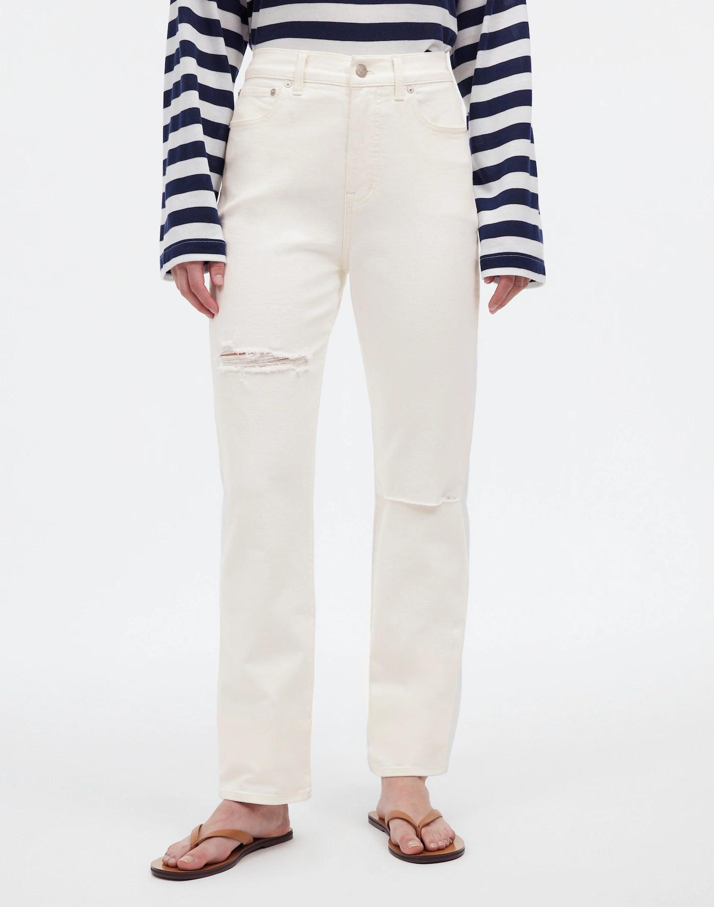 The Petite '90s Straight Jean Product Image