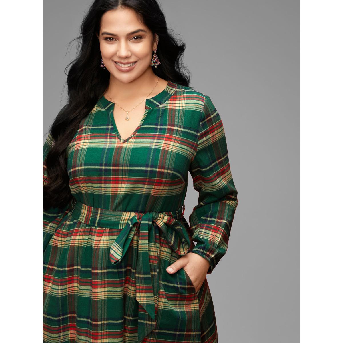 Plus Size Festive Notched Collar Plaid Dress Truegreen Women Leisure Belted Flat collar with V-notch Long Sleeve Curvy BloomChic 22-24/3X Product Image
