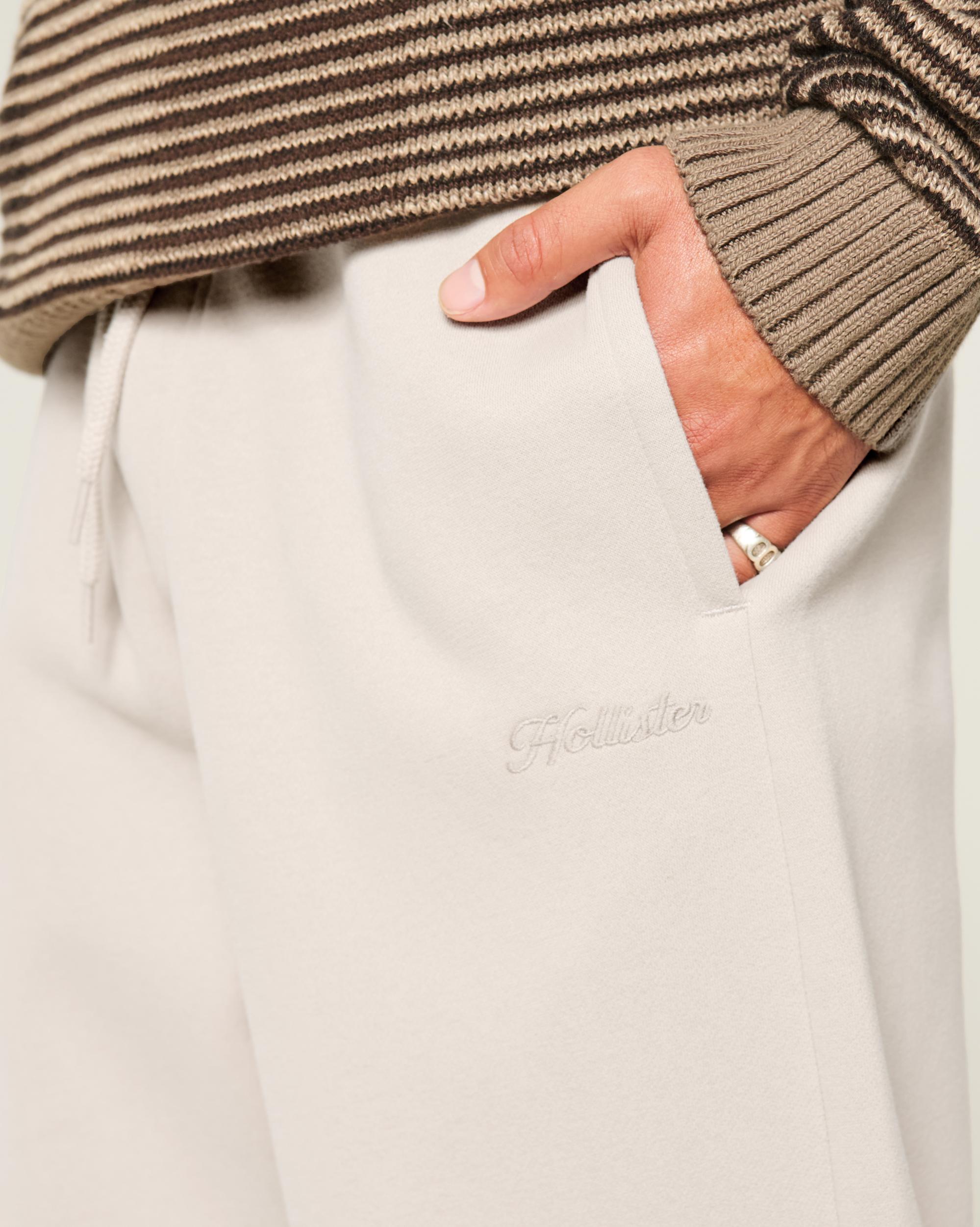 Super Baggy Logo Sweatpants Product Image