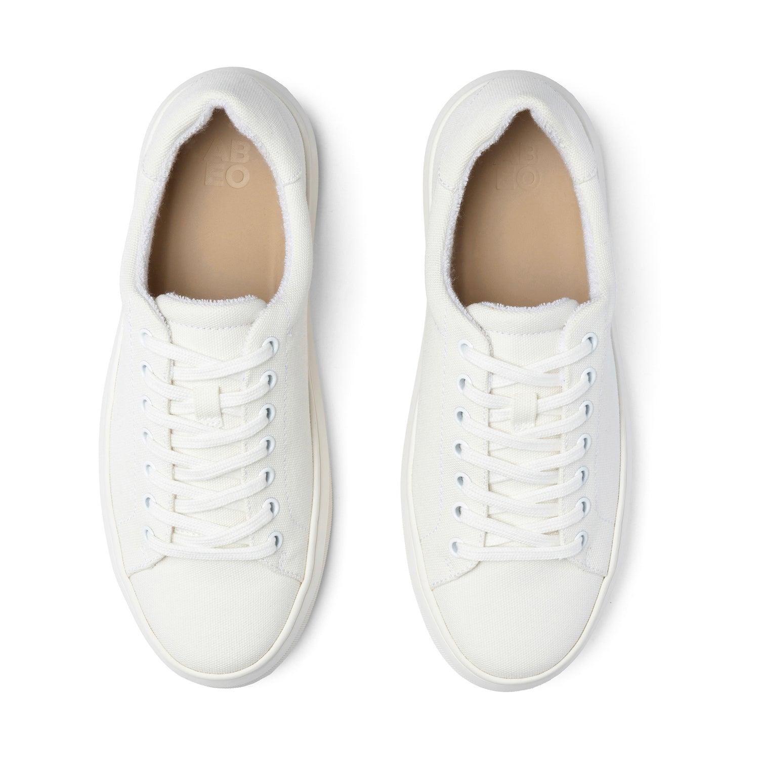 Jumpstreet Sneaker Metatarsal Female Product Image