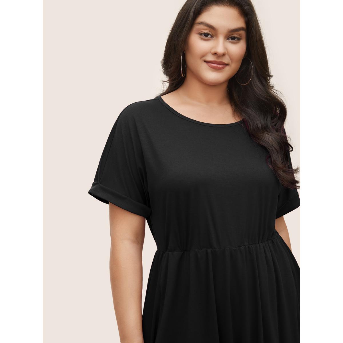 Plus Size Supersoft Essentials Solid Pocket Cuffed Sleeve Dress Black Women Basics Non Round Neck Short sleeve Curvy Midi Dress BloomChic 26/4X Product Image