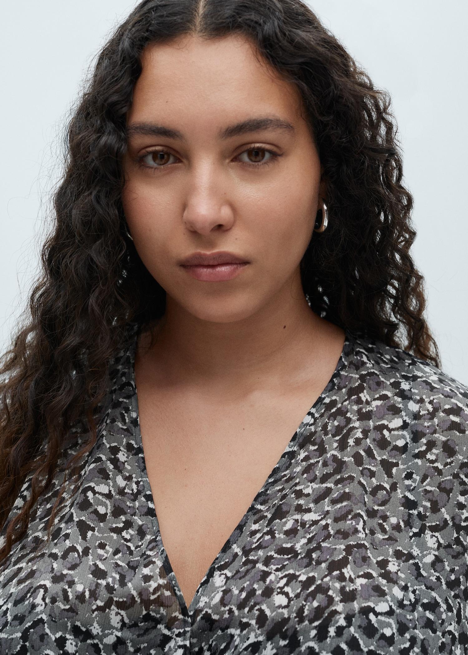 Animal-print ruffled dress - Women | MANGO USA Product Image