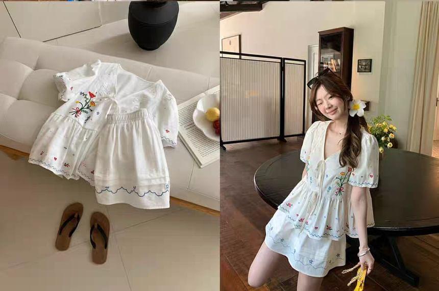 Puff-Sleeve V-Neck Floral Embroidered Bow Peplum Blouse / Elastic Waist Mini A-Line Skirt Product Image