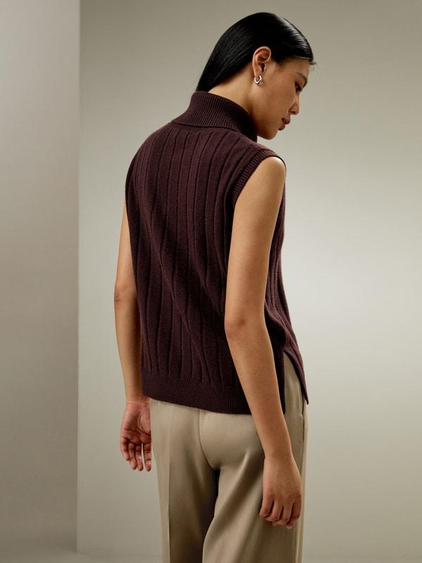 Turtleneck Sleeveless Cashmere Vest Product Image
