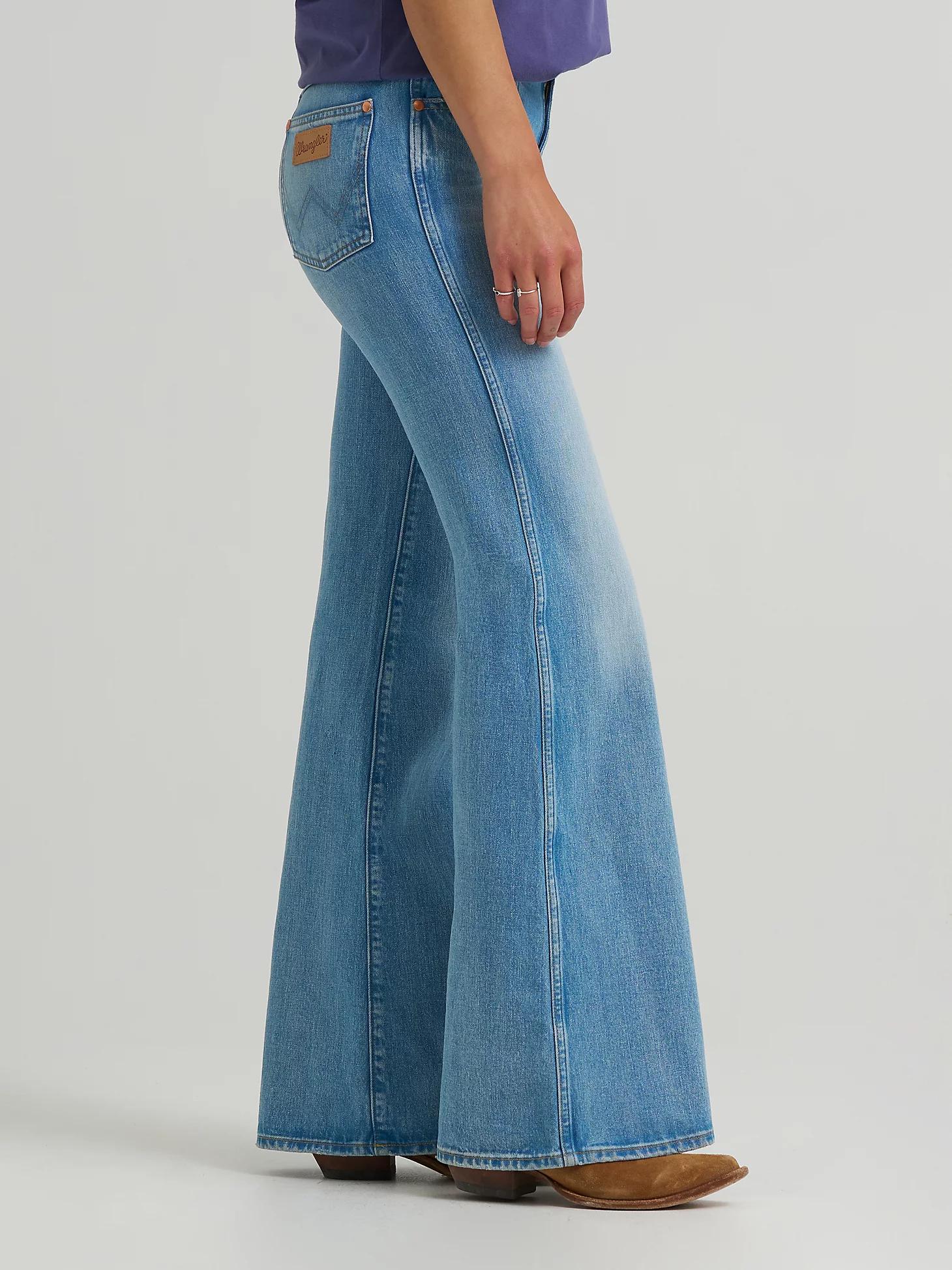 Women's 70's Flare Jean in Soft Ocean Product Image