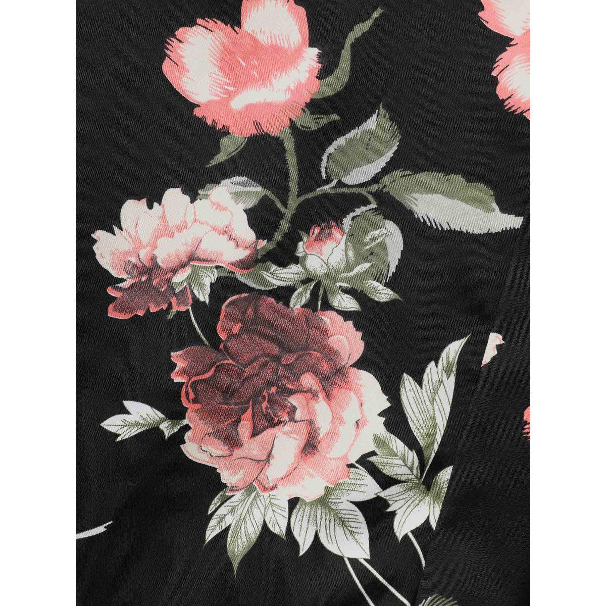 Plus Size Floral Elastic Waist Tiered Hem Shorts Women BlackFlower Elegant Tiered Everyday Shorts BloomChic 26/4X Product Image