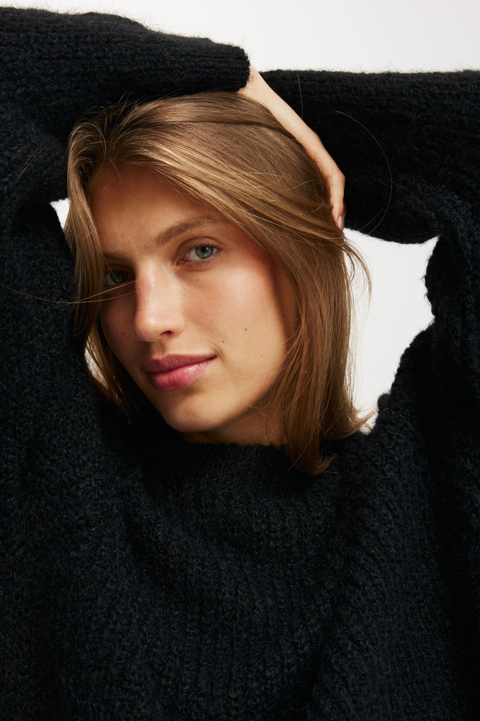 Luxe Rib Mock Neck Pullover Product Image