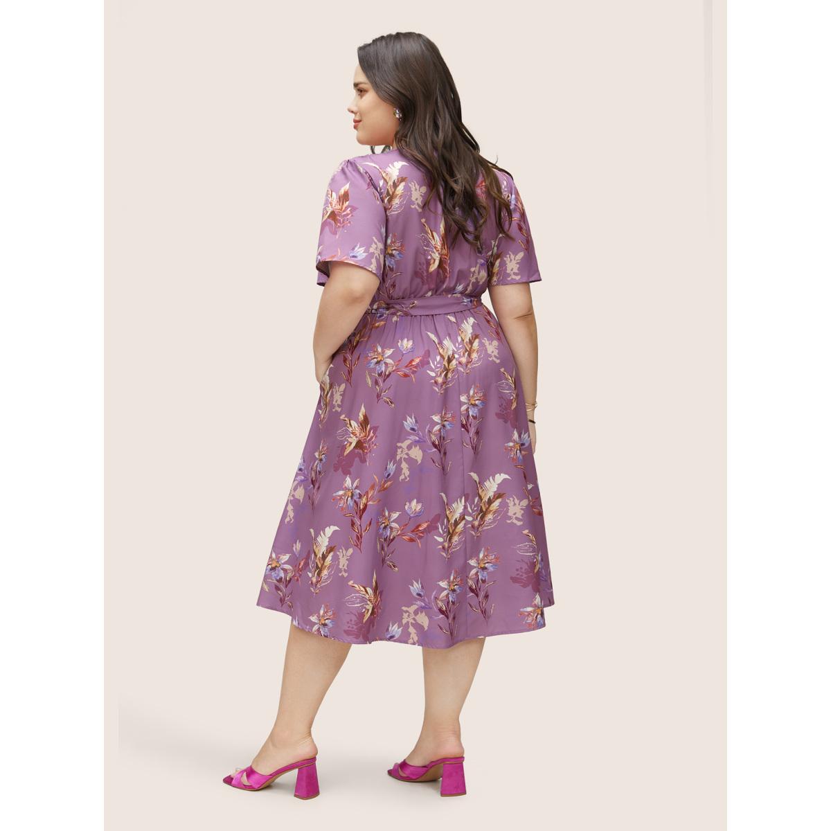 Plus Size Floral Print Pocket Wrap Belted Dress Lilac Women Elegant Non Overlap Collar Short sleeve Curvy Midi Dress BloomChic 22-24/3X Product Image