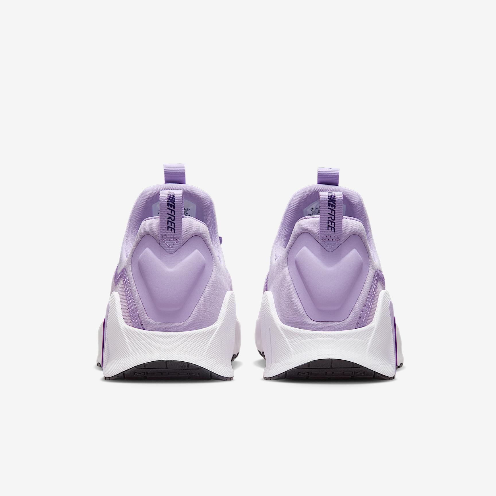 Nike Womens Free Metcon 6 Workout Shoes | FJ7126-011 Product Image