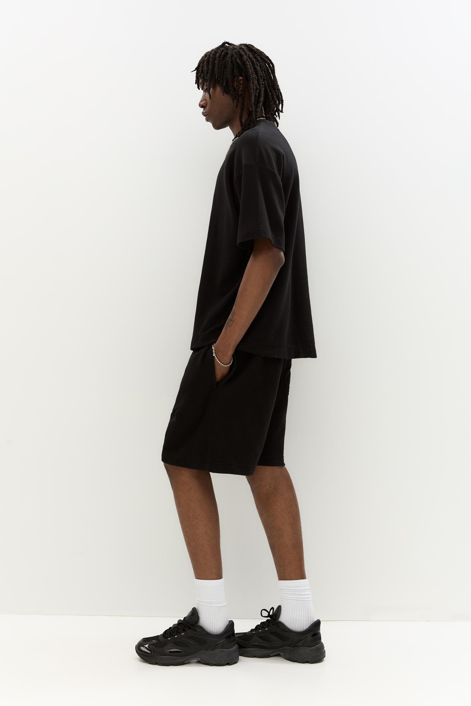 Diagonal textured Bermuda short sweatpants Product Image