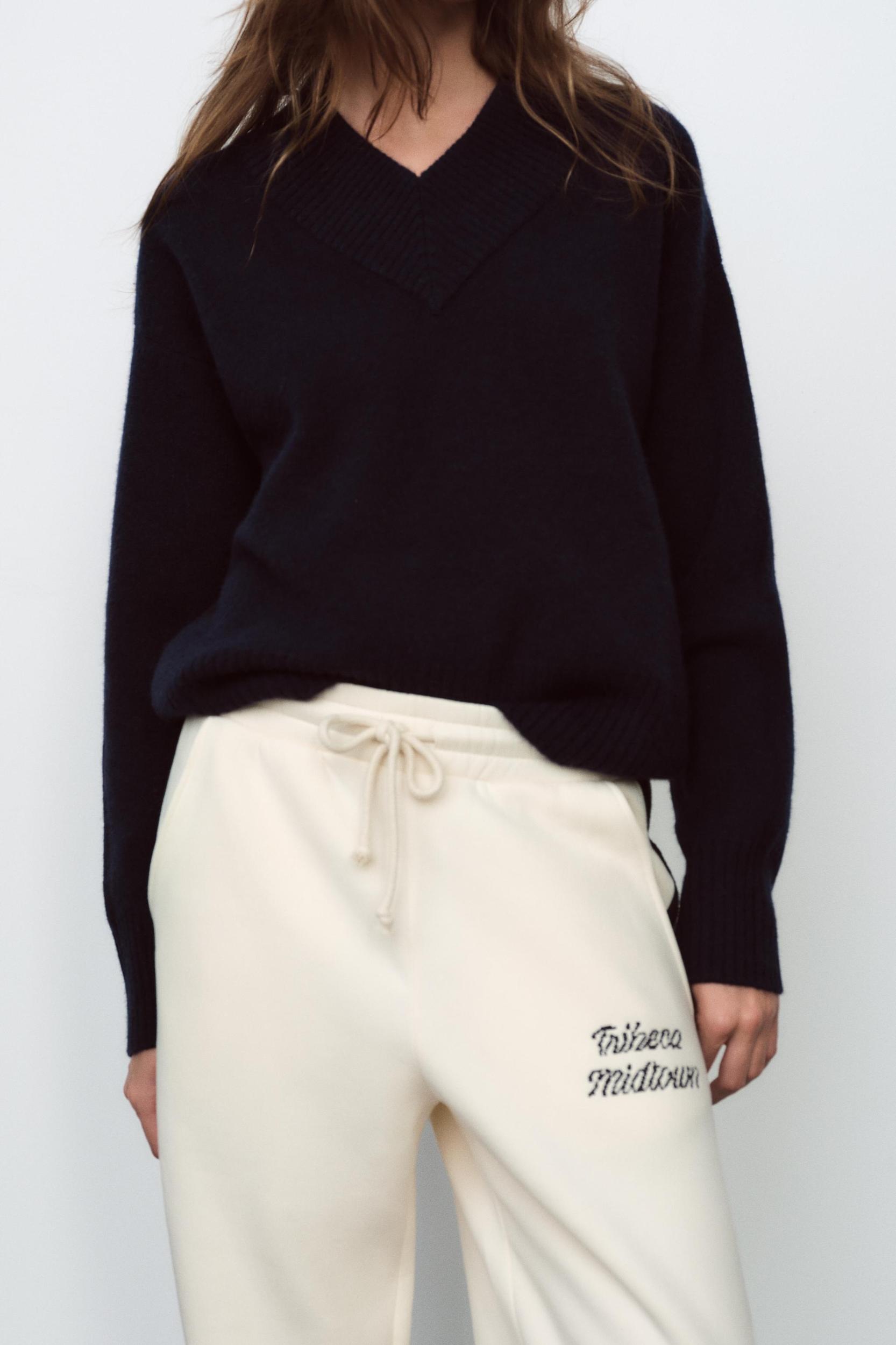 TEXT PRINT SWEATPANTS Product Image