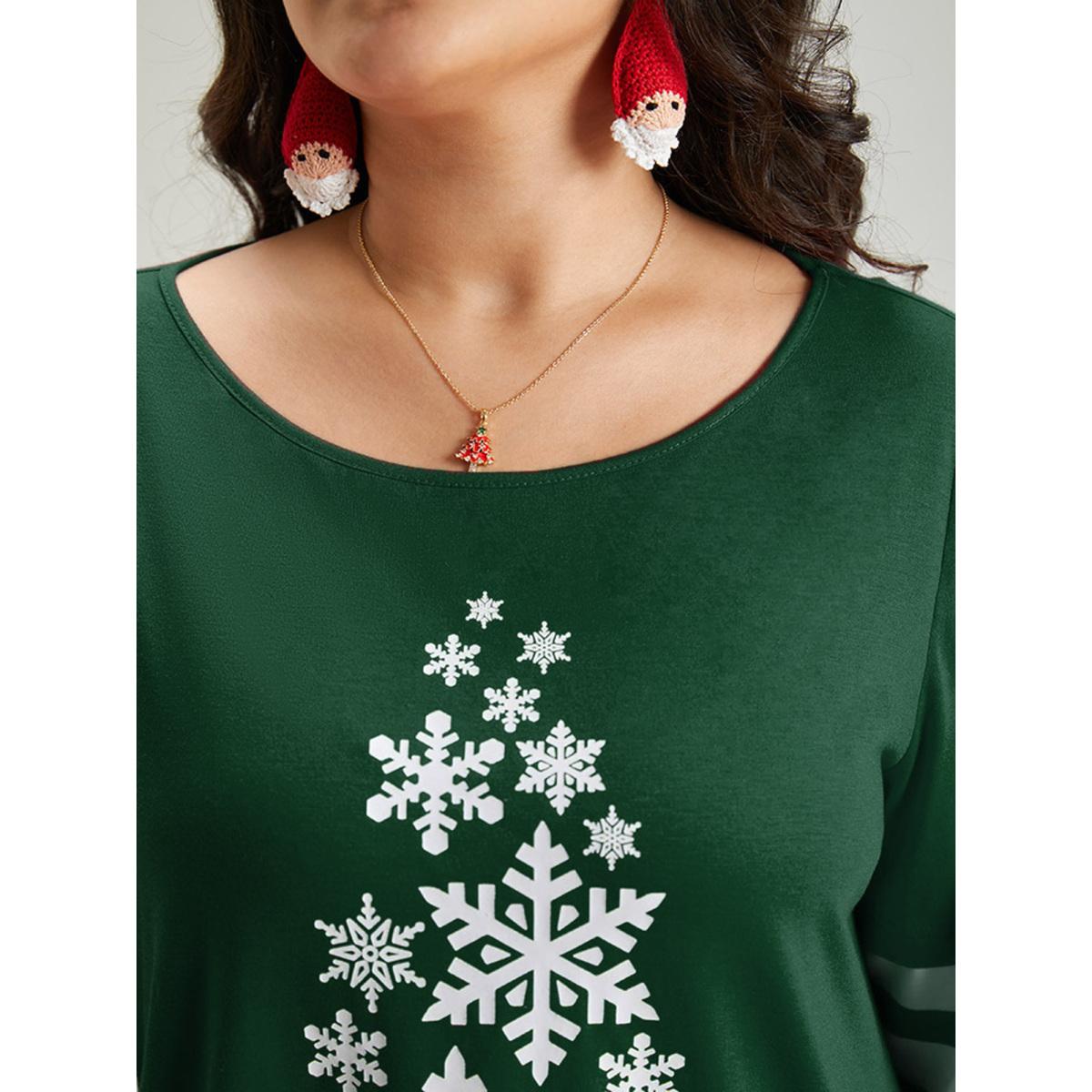 Plus Size Snowflake Striped Patchwork T-shirt Green Women Casual Contrast Christmas Round Neck Festival-Christmas T-shirts BloomChic 14-16/1X Product Image