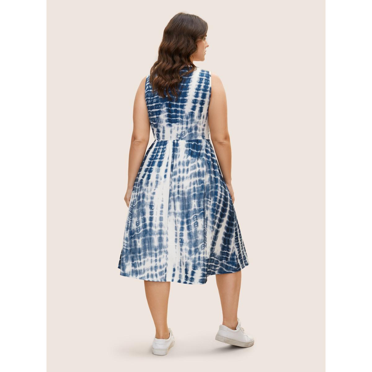Plus Size Tie Dye Round Neck Pleated Midi Dress Mediumblue Women Casual Non Round Neck Short sleeve Curvy BloomChic 30/6X Product Image