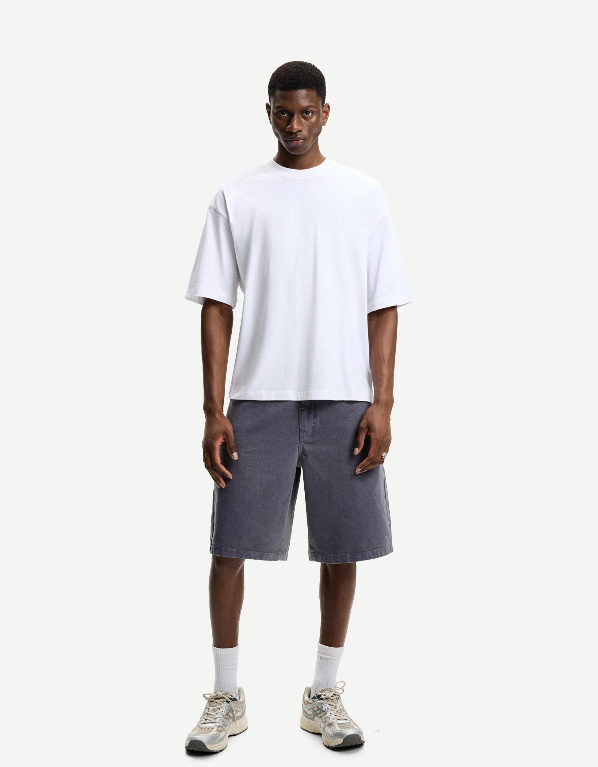 Skater Bermuda shorts Product Image