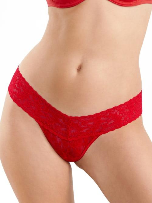 Signature Lace Low Rise Thong Product Image