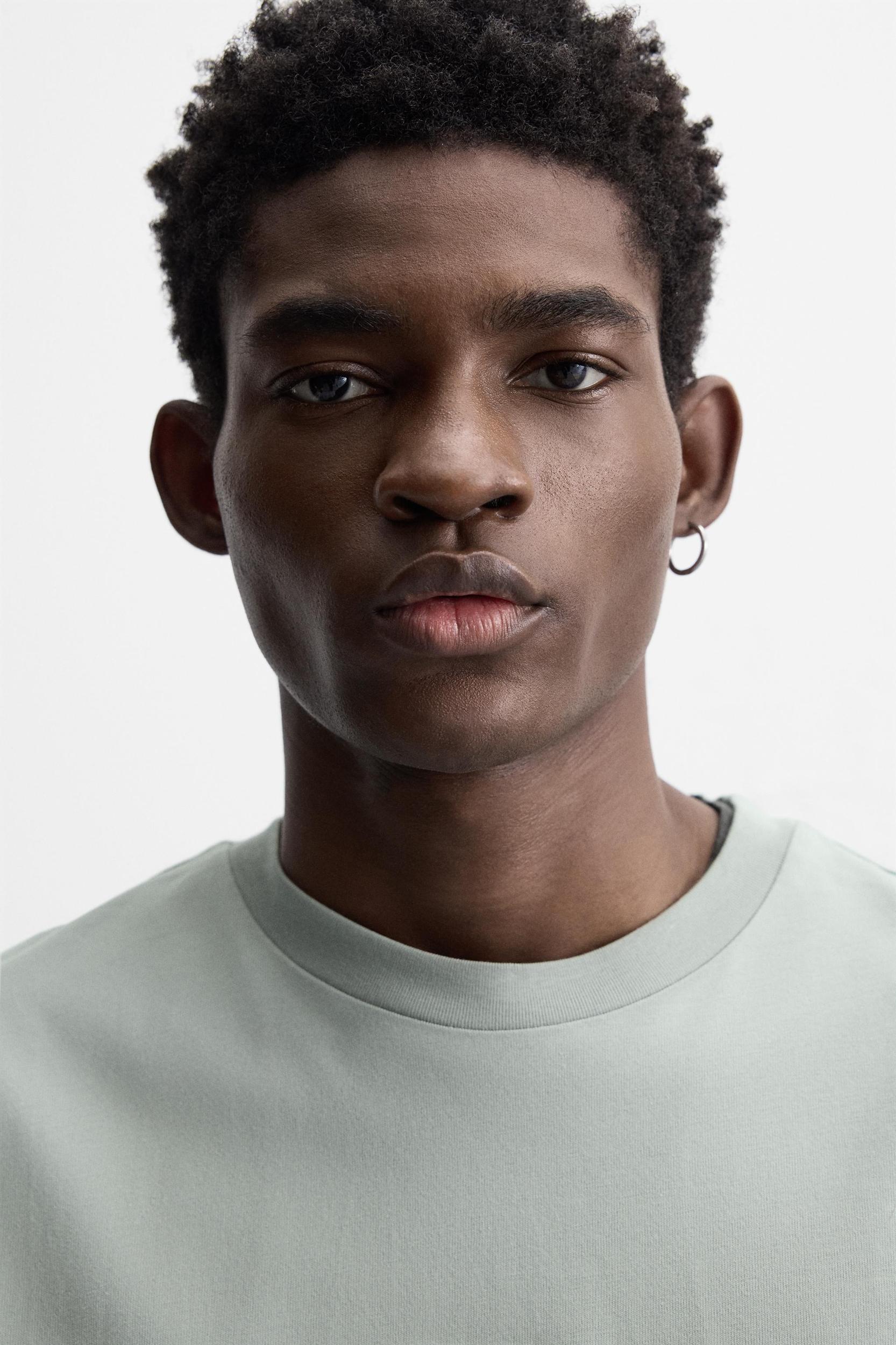 EMBROIDERED TEXT SHIRT Product Image