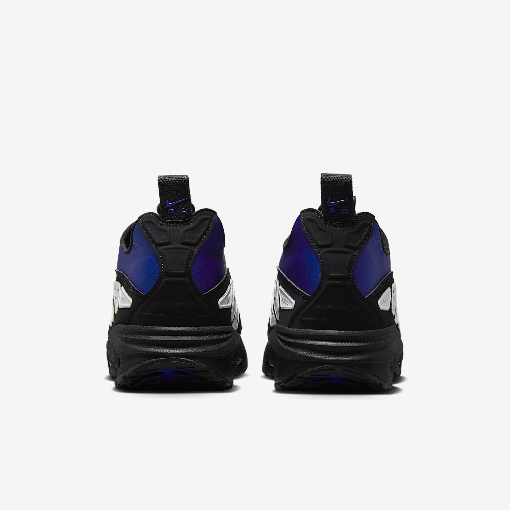 Nike Womens Air Max SNDR Shoes | HJ8080-501 Product Image