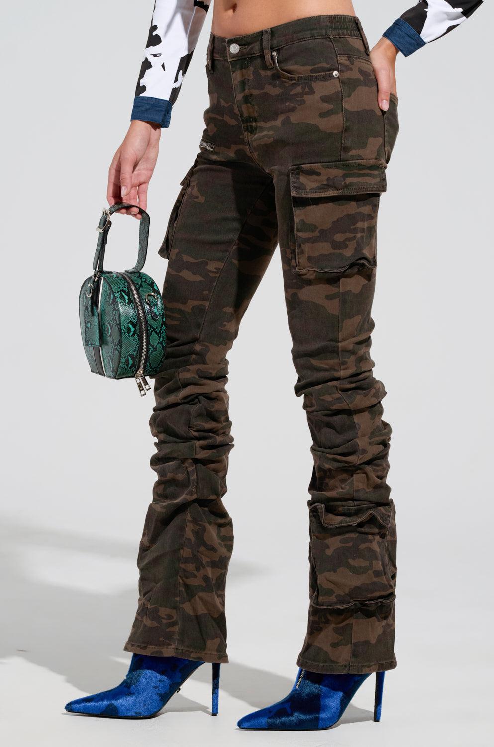 MAKE A MOVE CAMO PANT Product Image