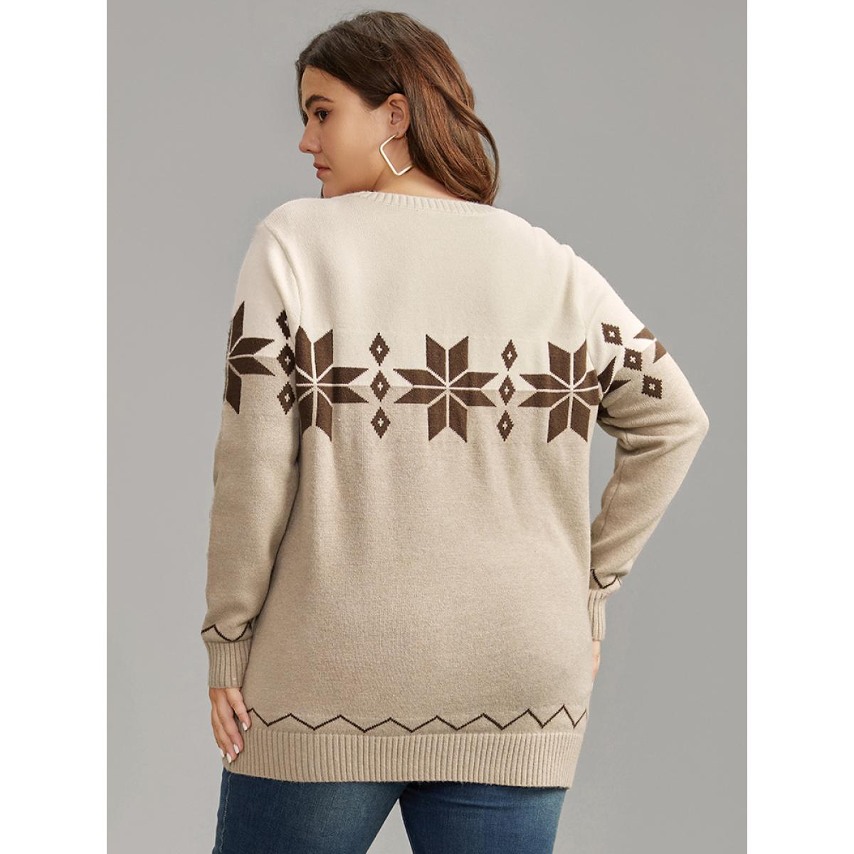 Plus Size Supersoft Essentials Anti-Pilling Snowflake Print Pullover Multicolor Women Casual Loose Long Sleeve V-neck Dailywear Pullovers BloomChic 18-20/2X Product Image