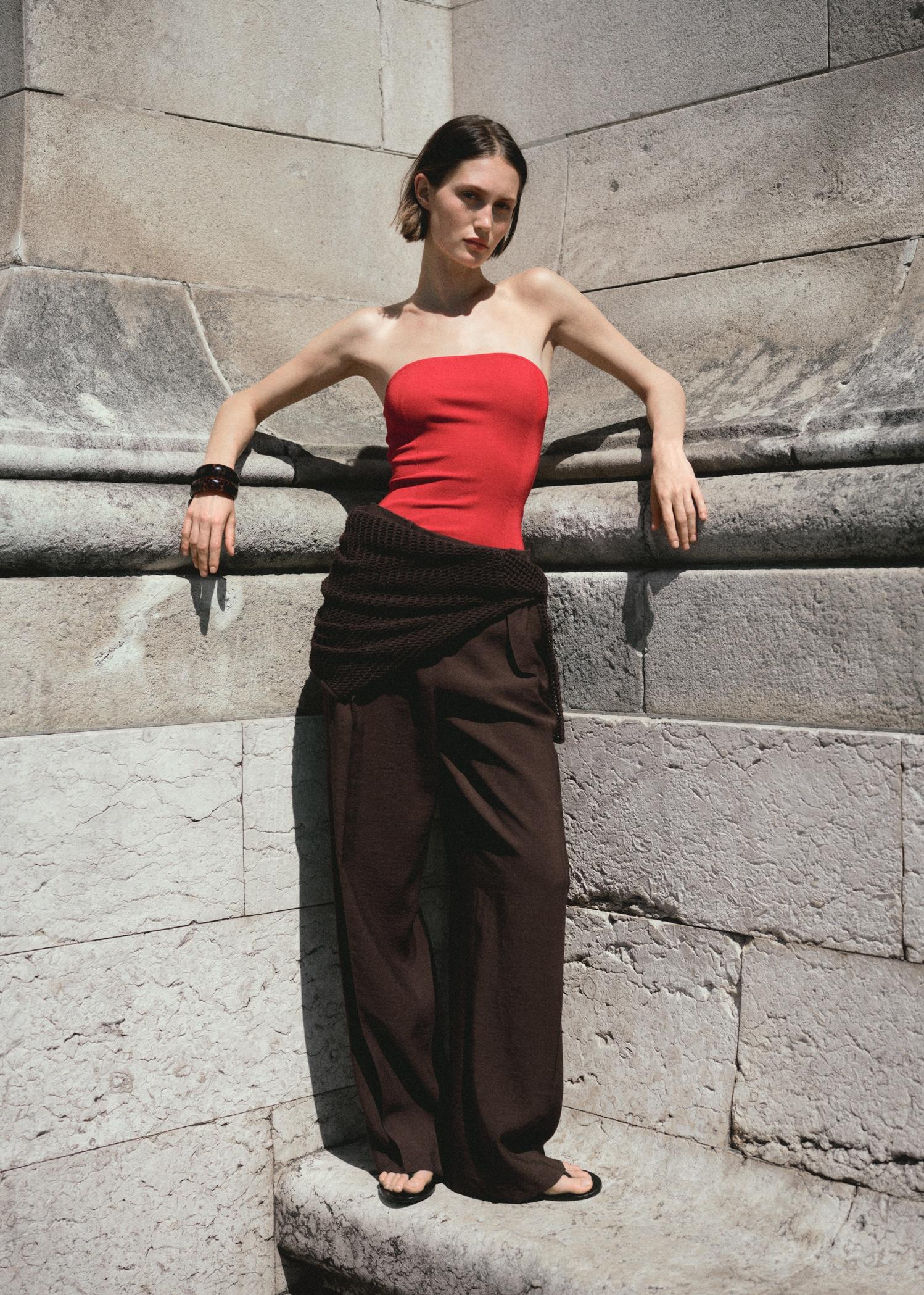 Strapless fitted top - Women | MANGO USA Product Image