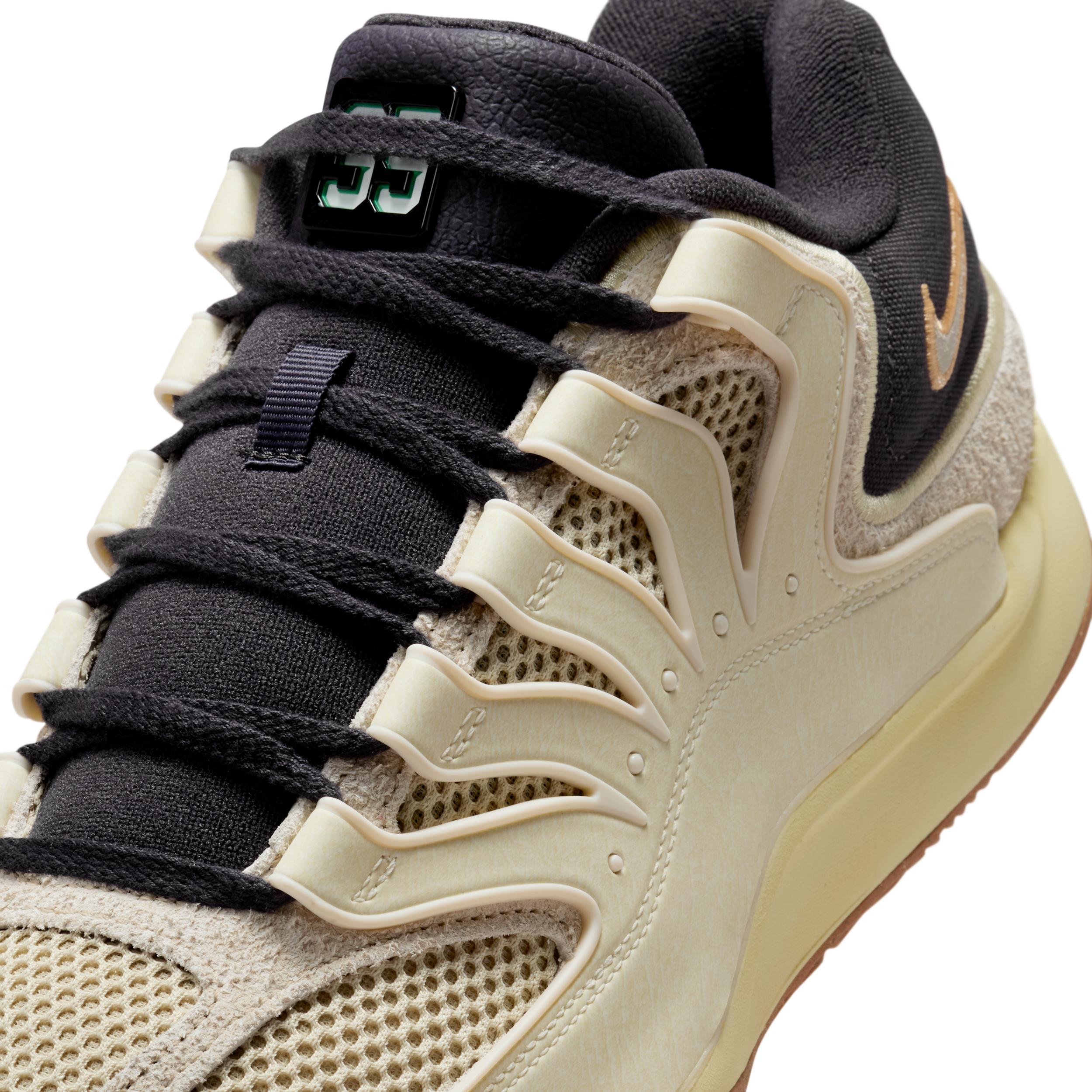 Nike Mens KD18 Beyond the Game Basketball Shoes | IH2367-100 Product Image