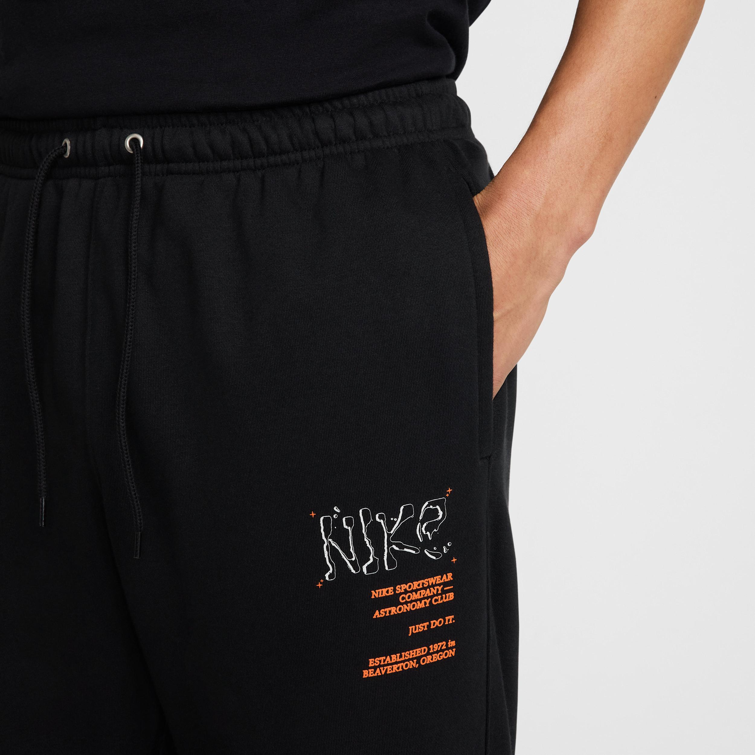 Nike Club Men's French Terry Joggers Product Image