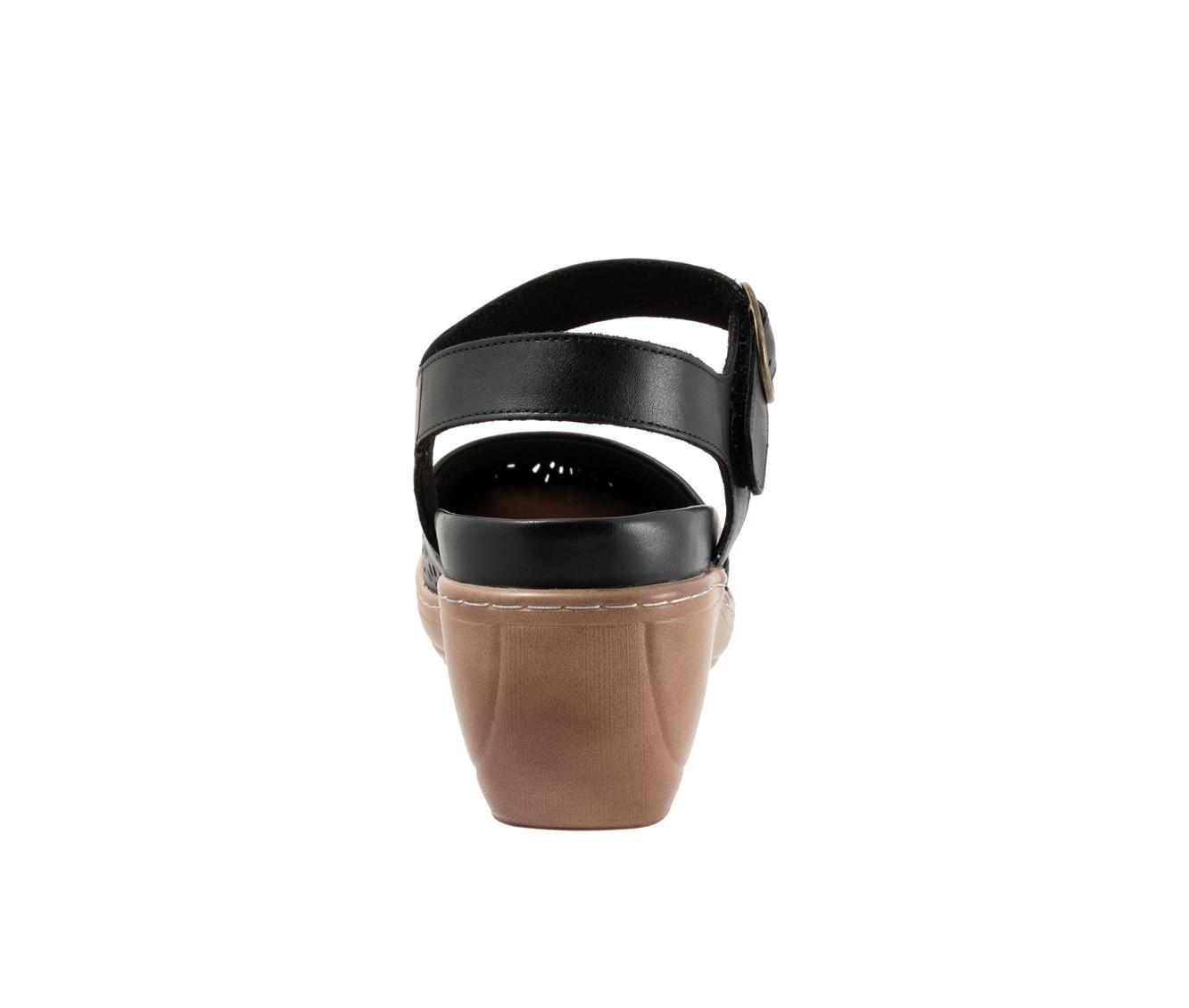 Women's Softwalk Mabelle Perf Clogs Product Image