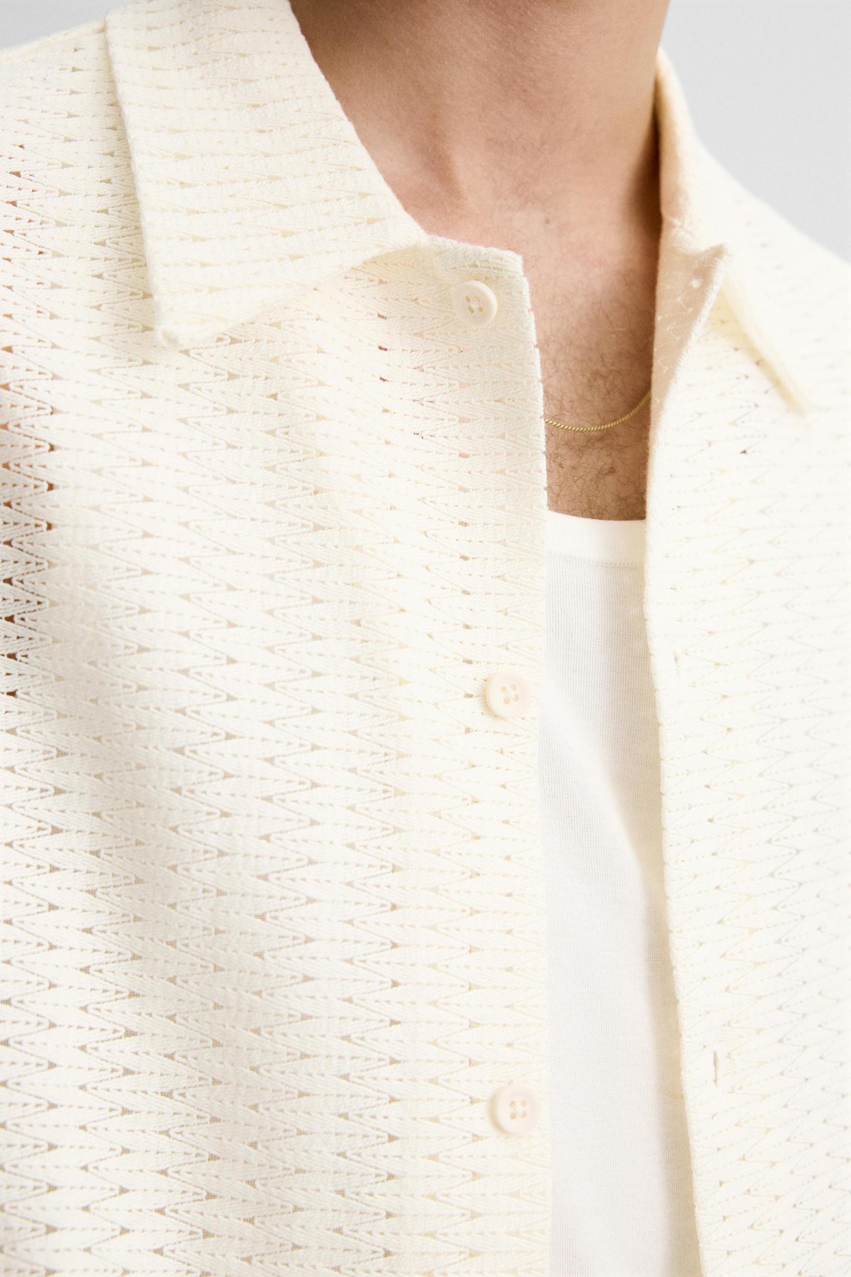 GEOMETRIC JACQUARD SHIRT Product Image