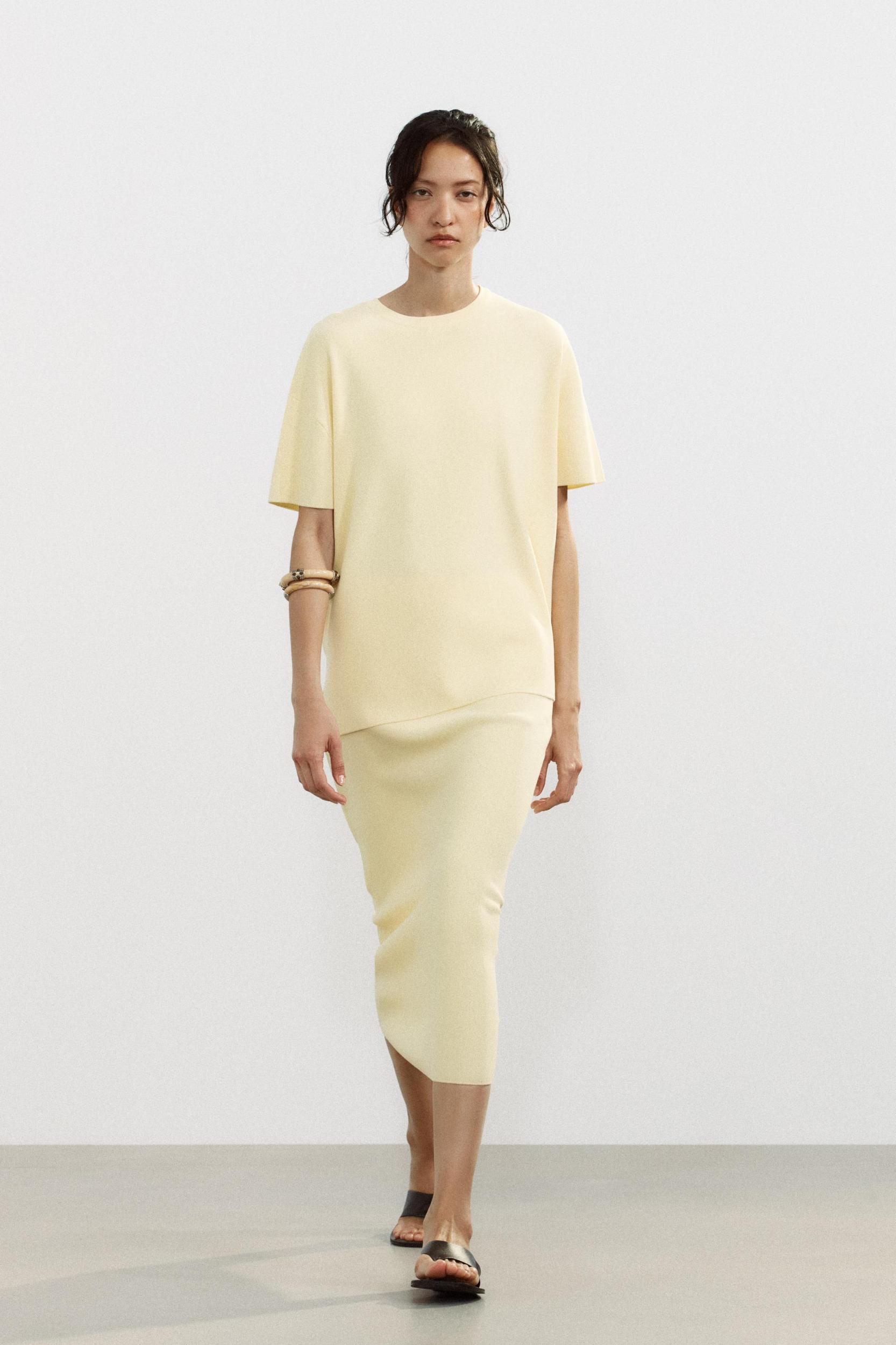 KNIT MIDI SKIRT Product Image