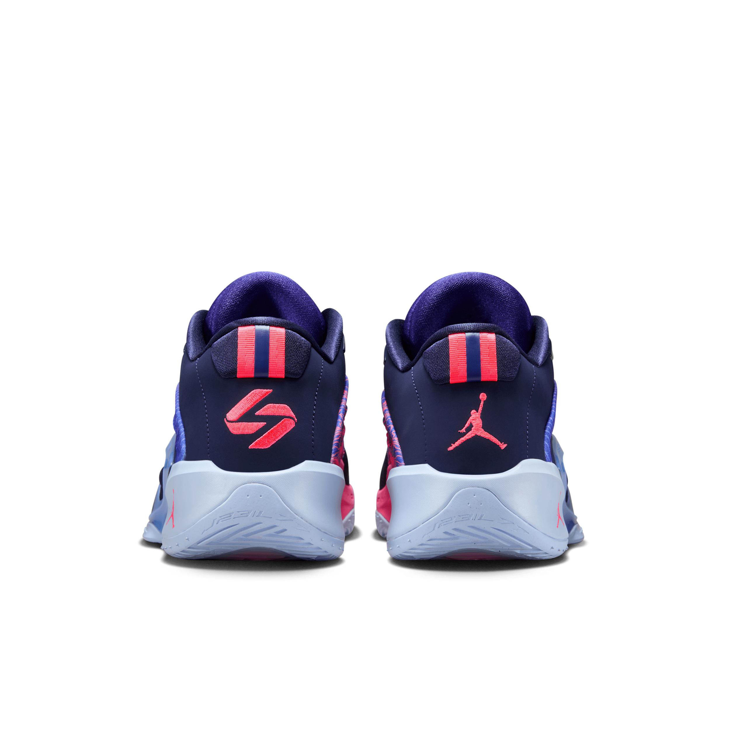 Nike Men's Luka 3 Basketball Shoes Product Image