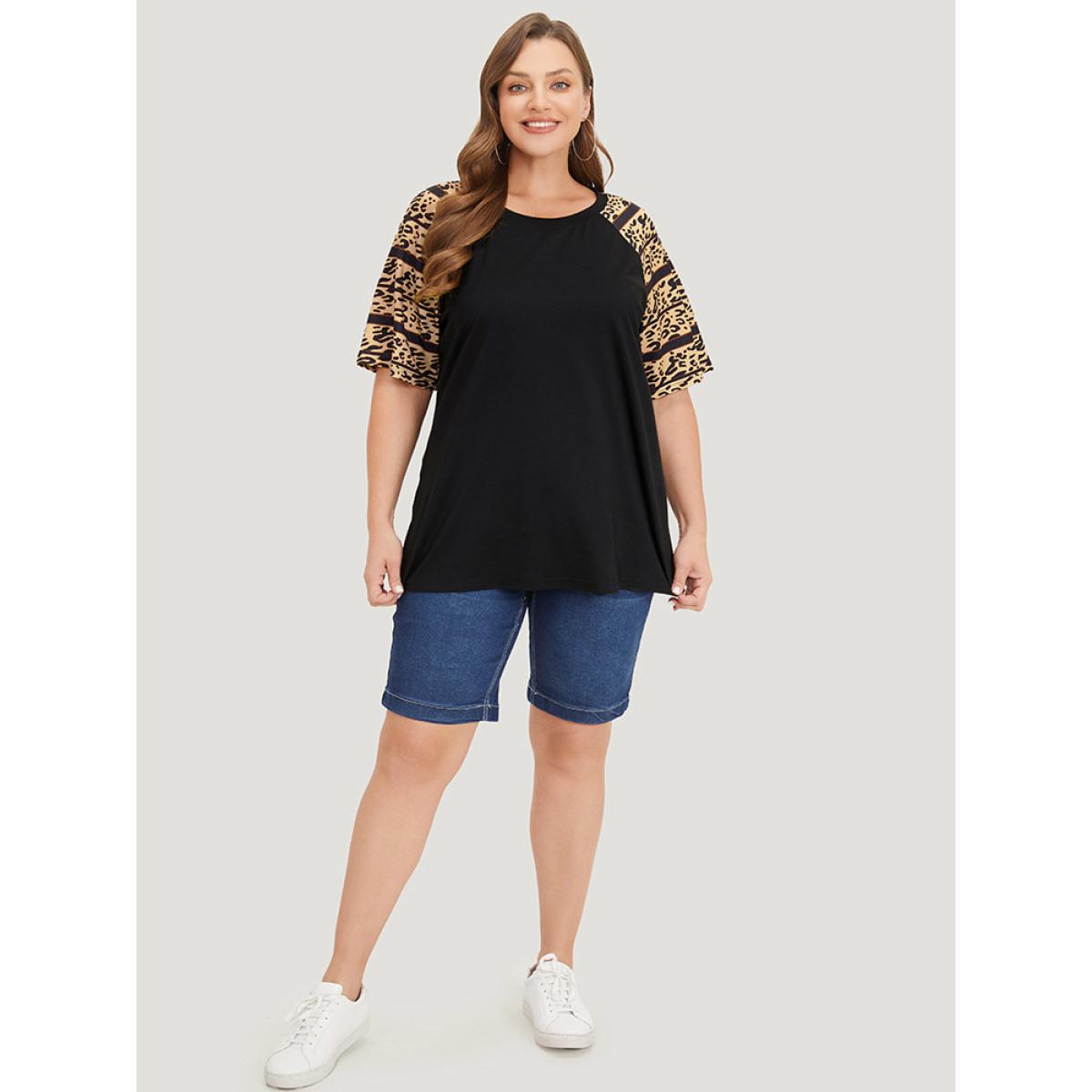 Plus Size Leopard Print Contrast Raglan Sleeve T-shirt Black Women Casual Contrast Leopard Round Neck Dailywear T-shirts BloomChic 12/L Product Image