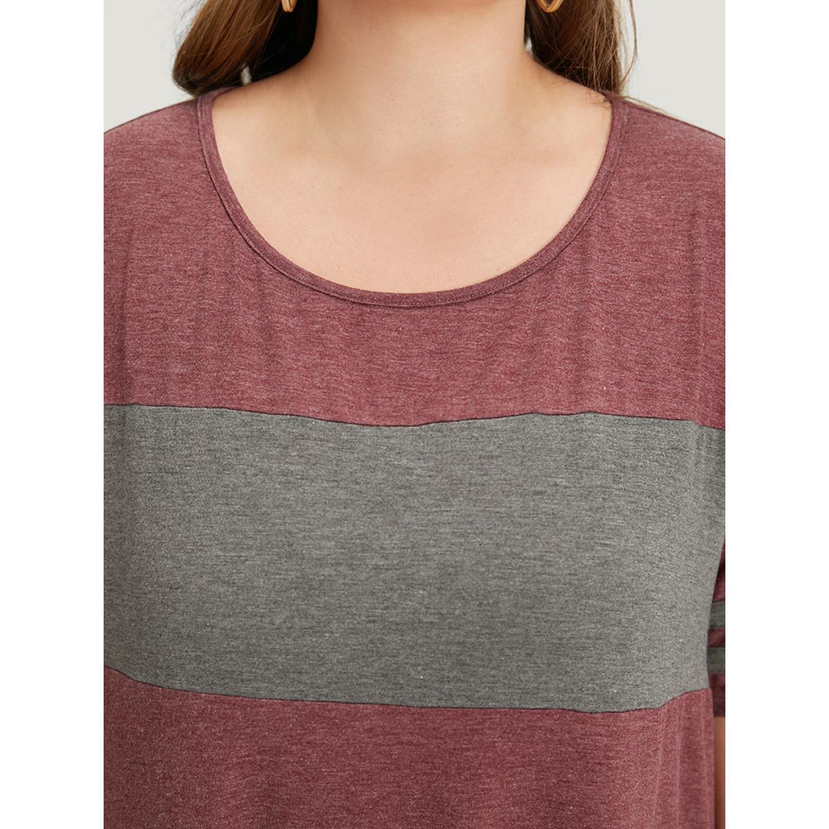 Plus Size Striped Patchwork Pocket Crew Neck Dress Scarlet Women Casual Patchwork Round Neck Short sleeve Curvy Midi Dress BloomChic 30/6X Product Image