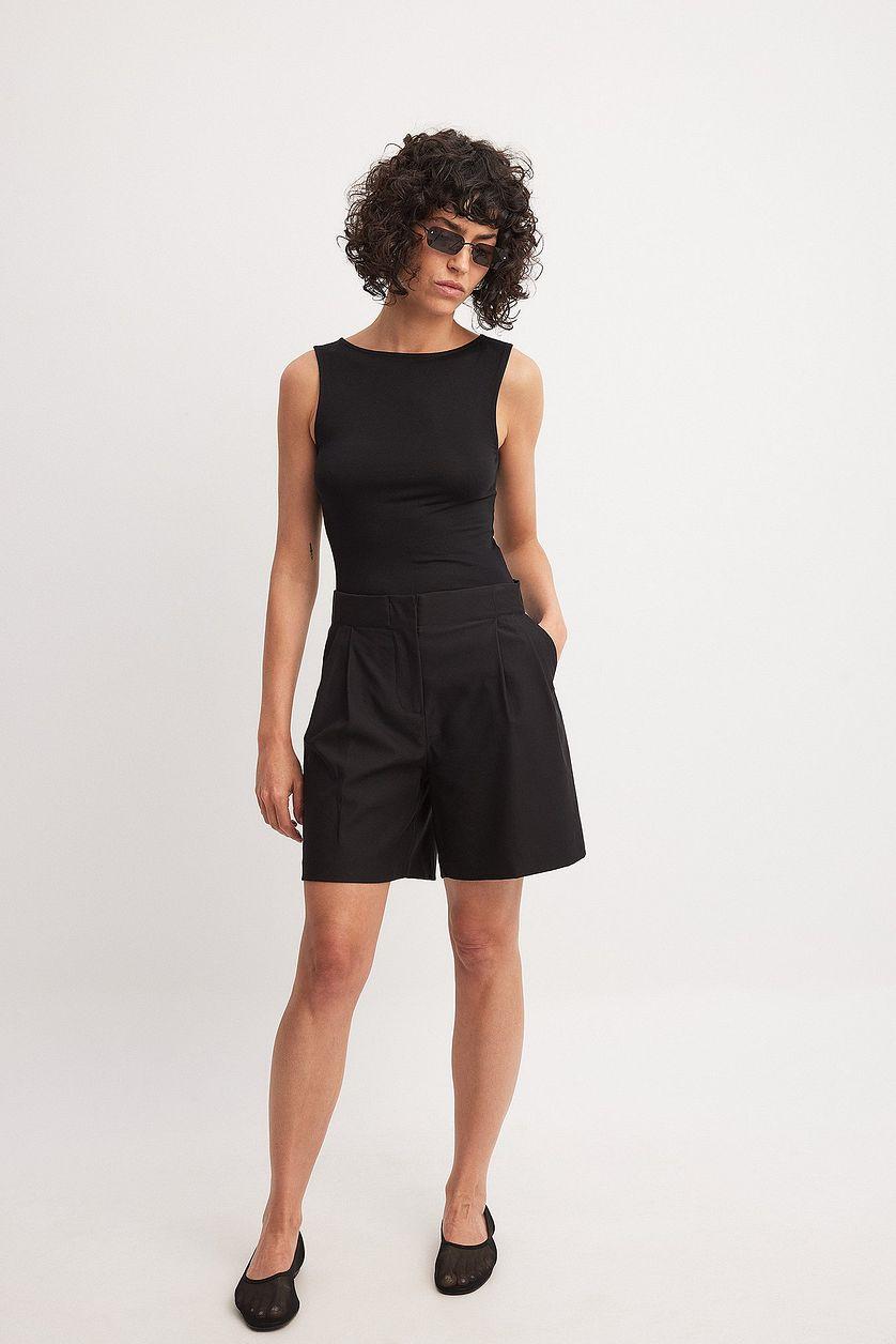 Soft Line Boat Neck Sleeveless Body Product Image