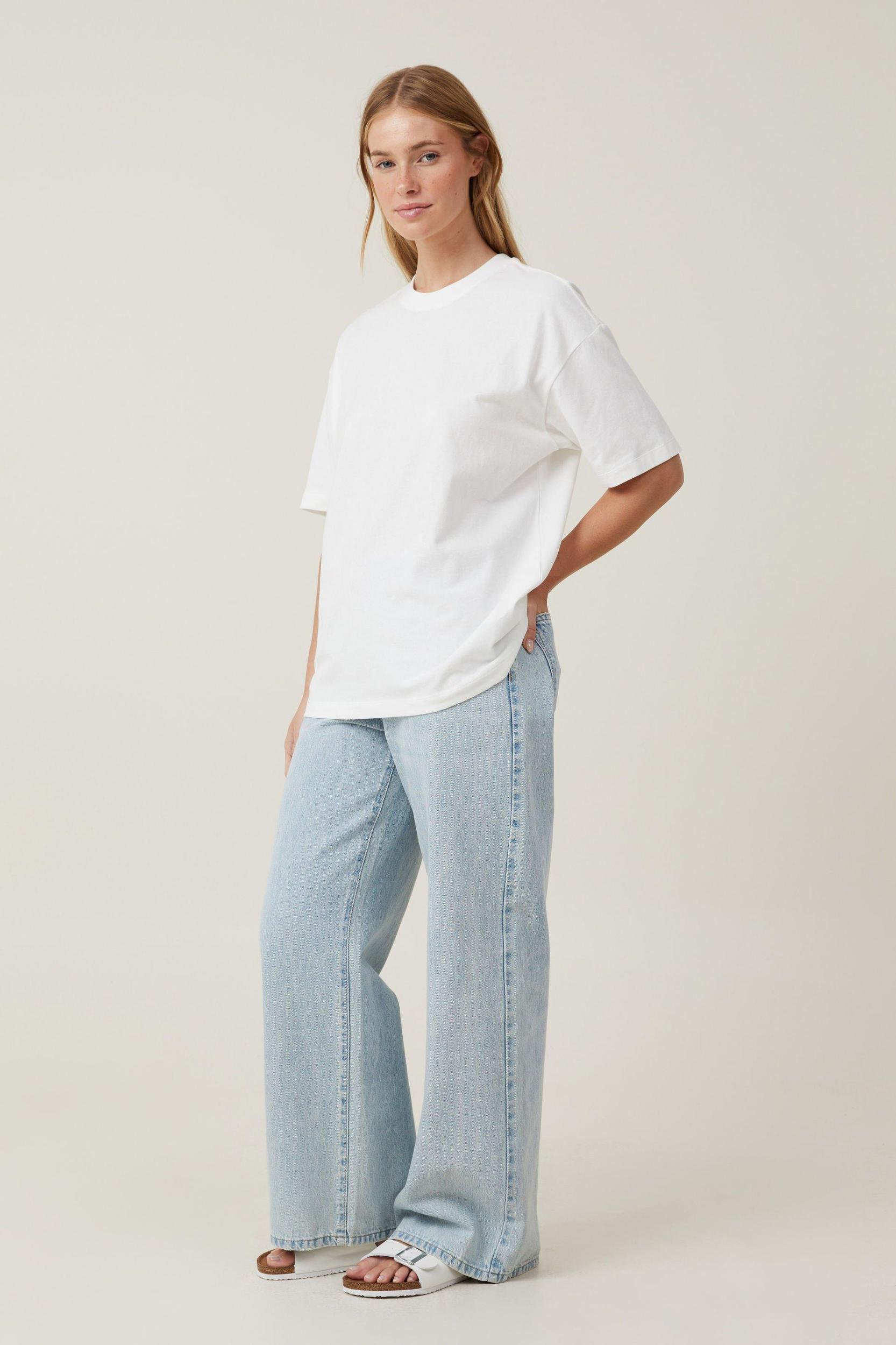 The Boxy Oversized Tee Product Image