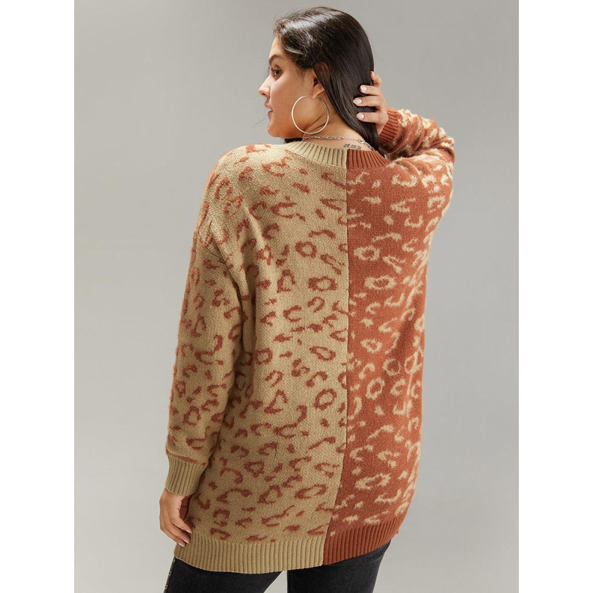 Plus Size Leopard Print Contrast Button Through Cardigan Leopard Women Casual Loose Long Sleeve Dailywear Cardigans BloomChic 22-24/3X Product Image