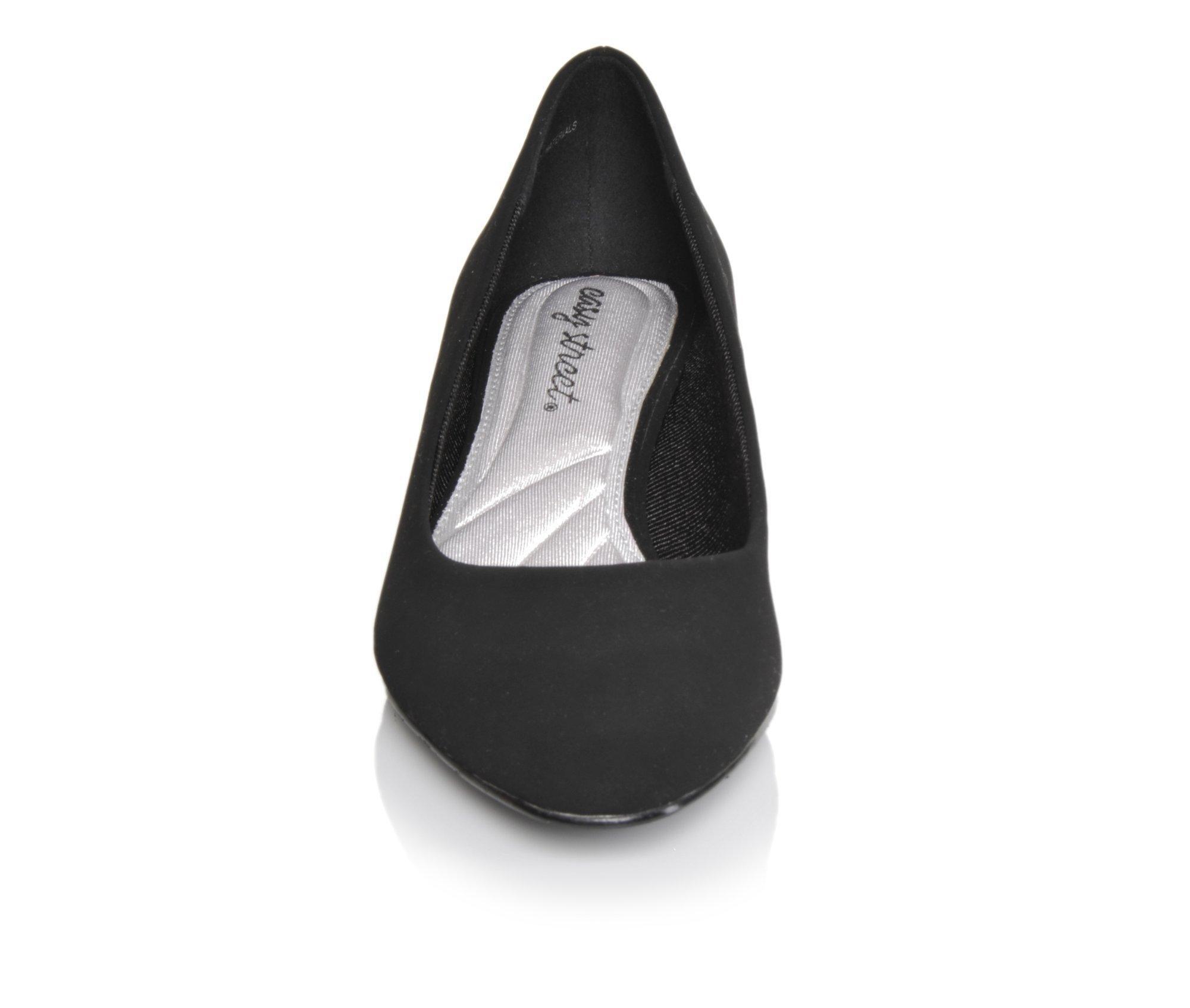 Women's Easy Street Prim Pumps Product Image