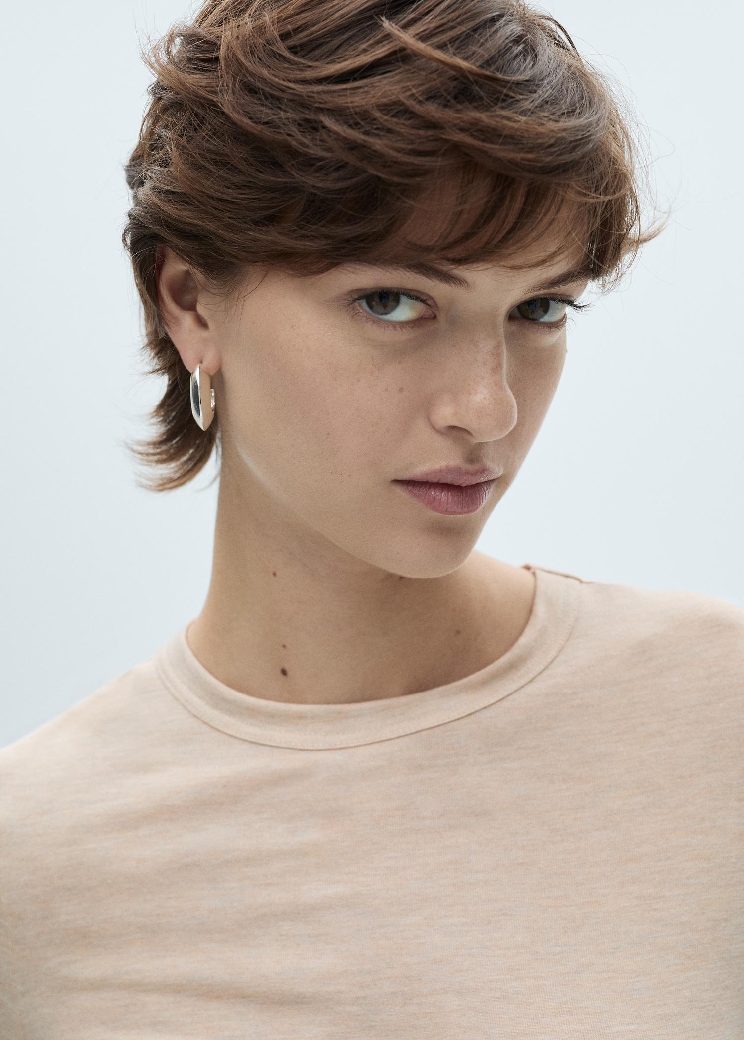 Long-sleeved fitted t-shirt - Women | MANGO USA Product Image