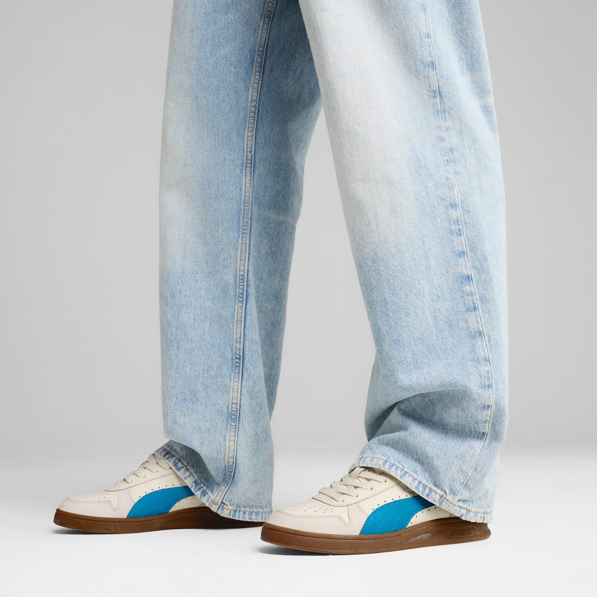 Indoor OG Men's Sneakers Product Image